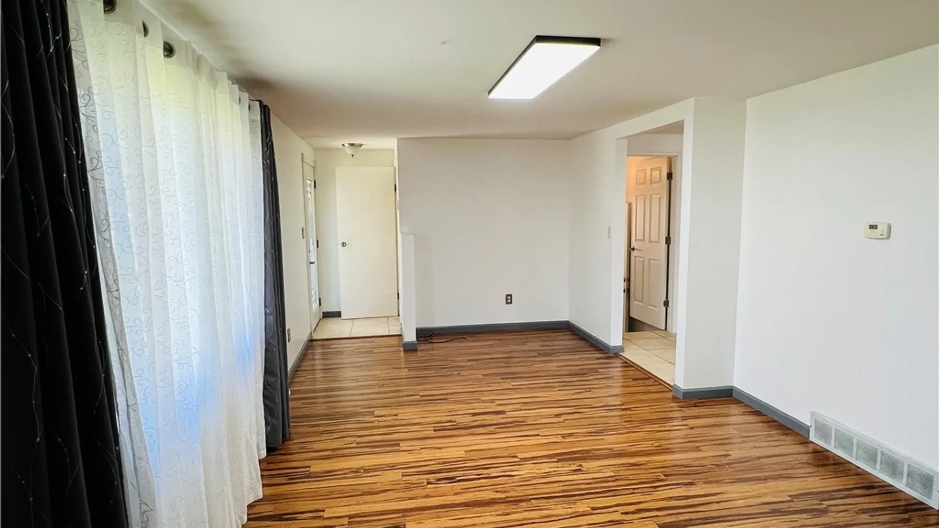 Property at 7 E Rouen, Cheektowaga, NY 14227 15