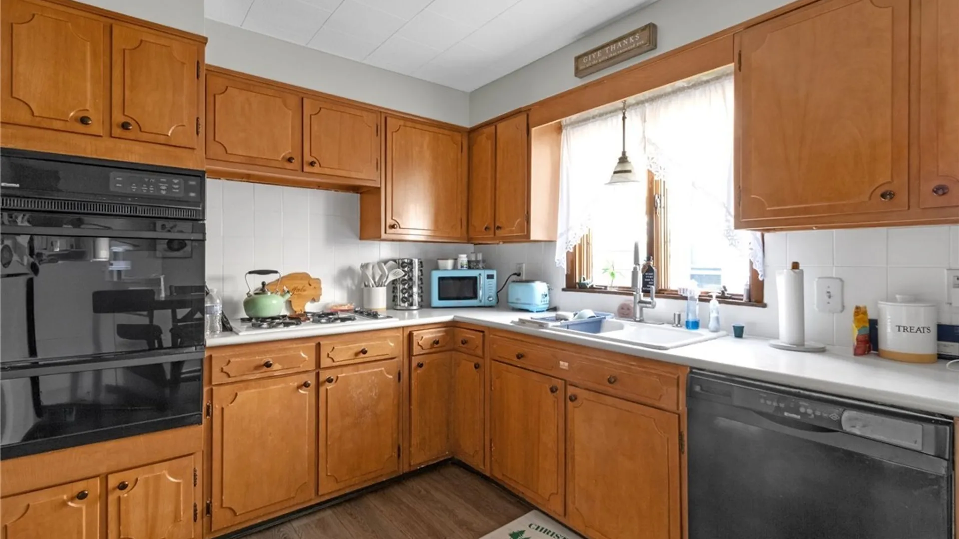 Property at 135 Whitehall Avenue, Buffalo, NY 14220 11