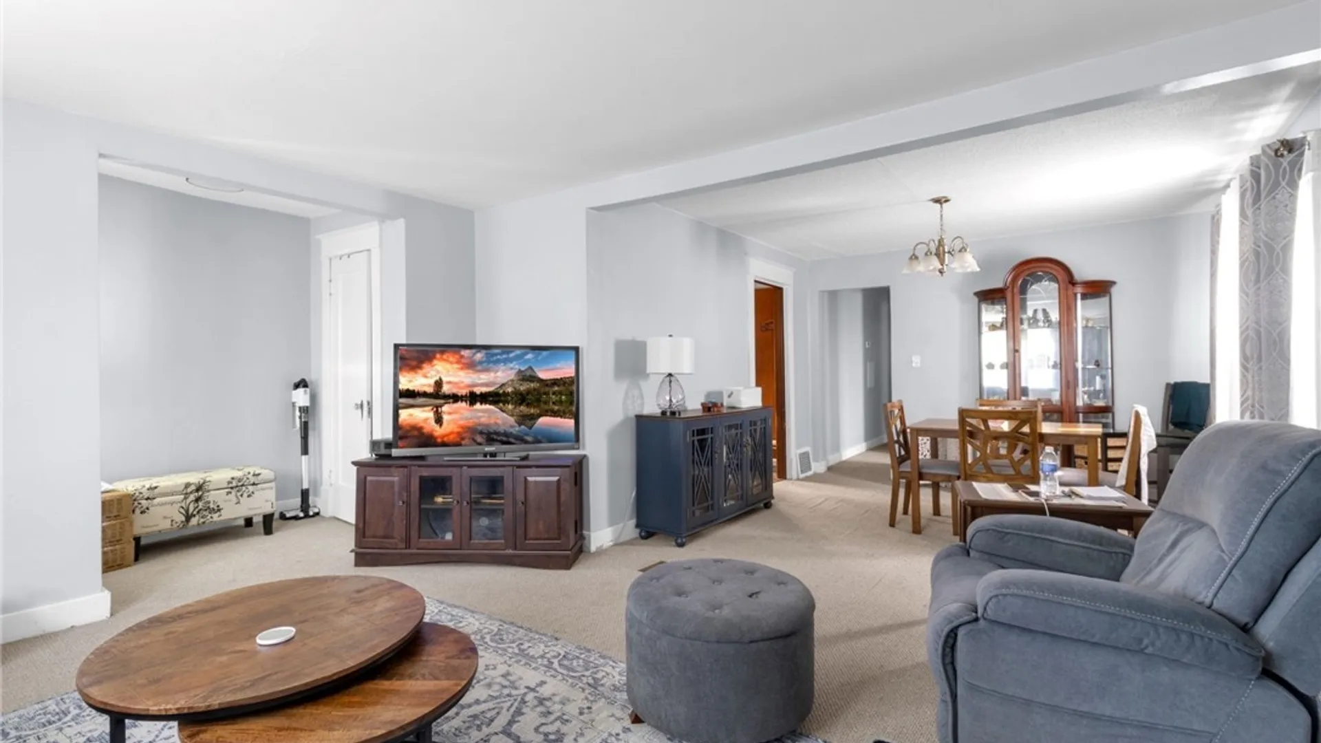 Property at 135 Whitehall Avenue, Buffalo, NY 14220 7