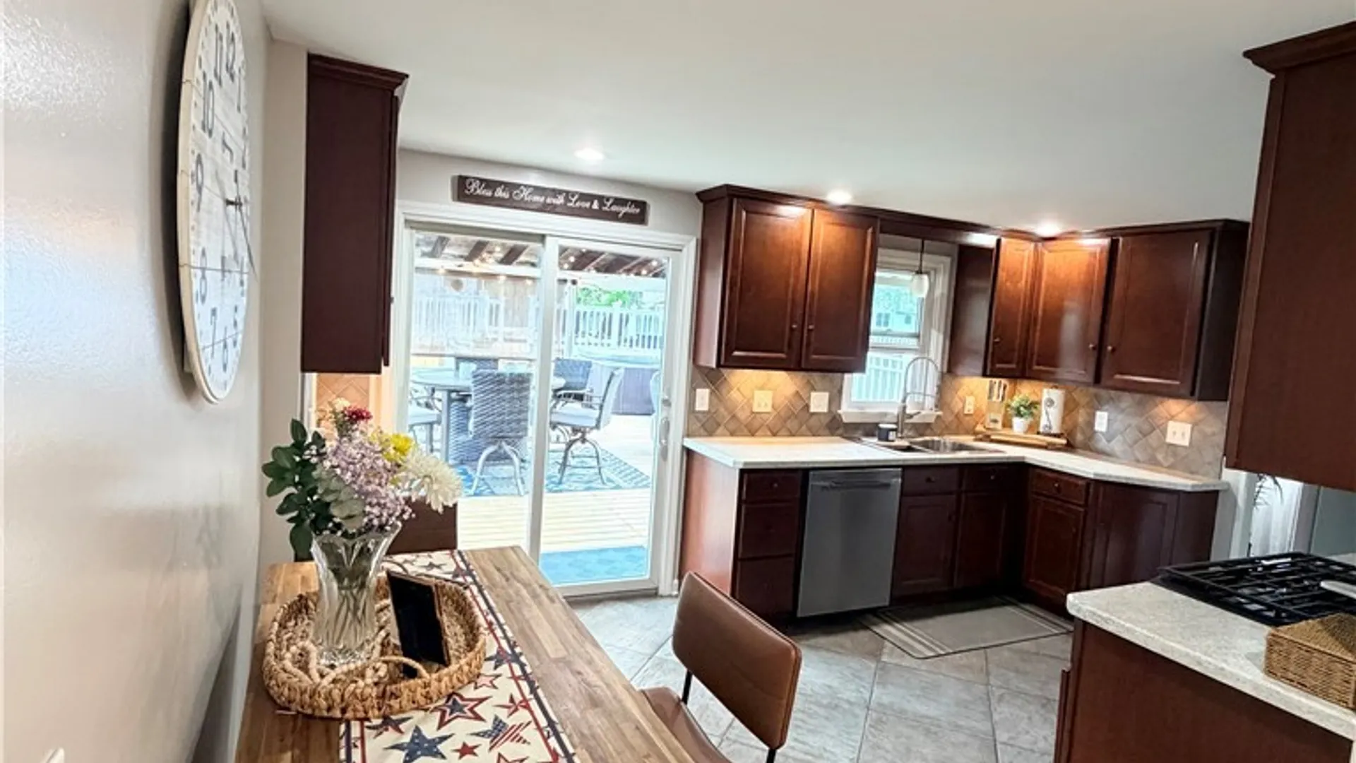 Property at 39 Fawn Trail, West Seneca, NY 14224 4