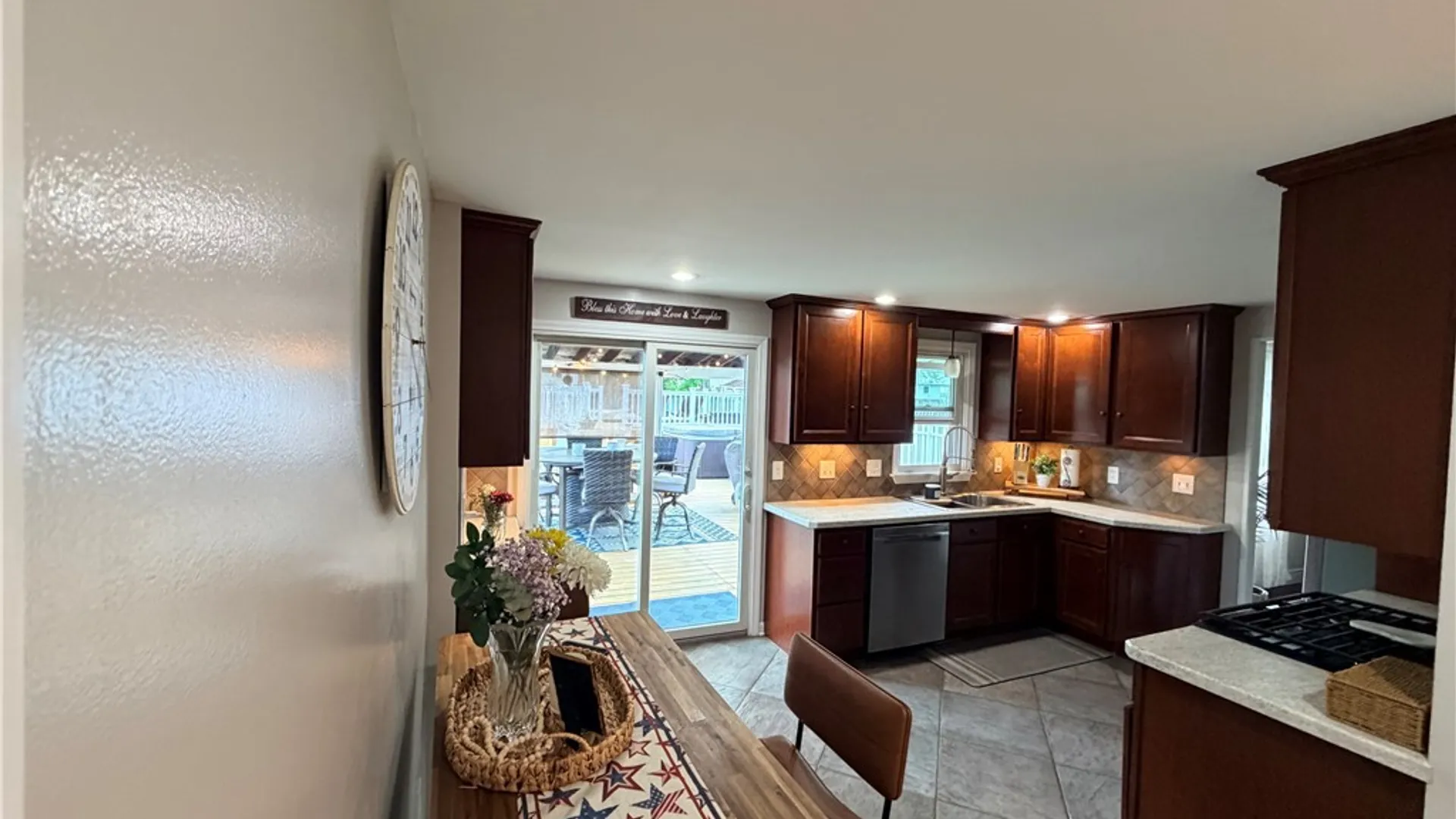 Property at 39 Fawn Trail, West Seneca, NY 14224 5