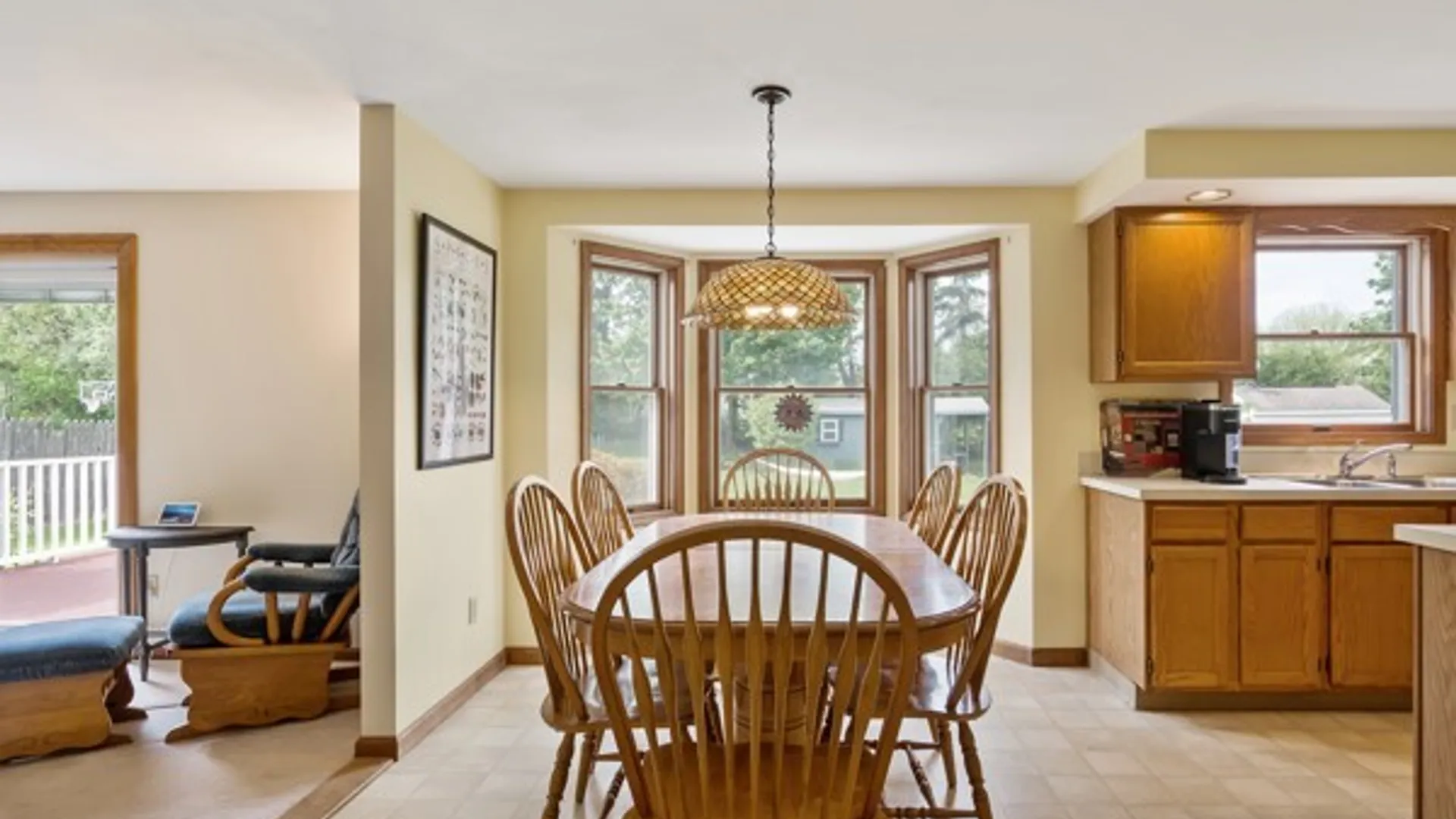 Property at 7203 Kendall Drive, Manlius, NY 13057 18