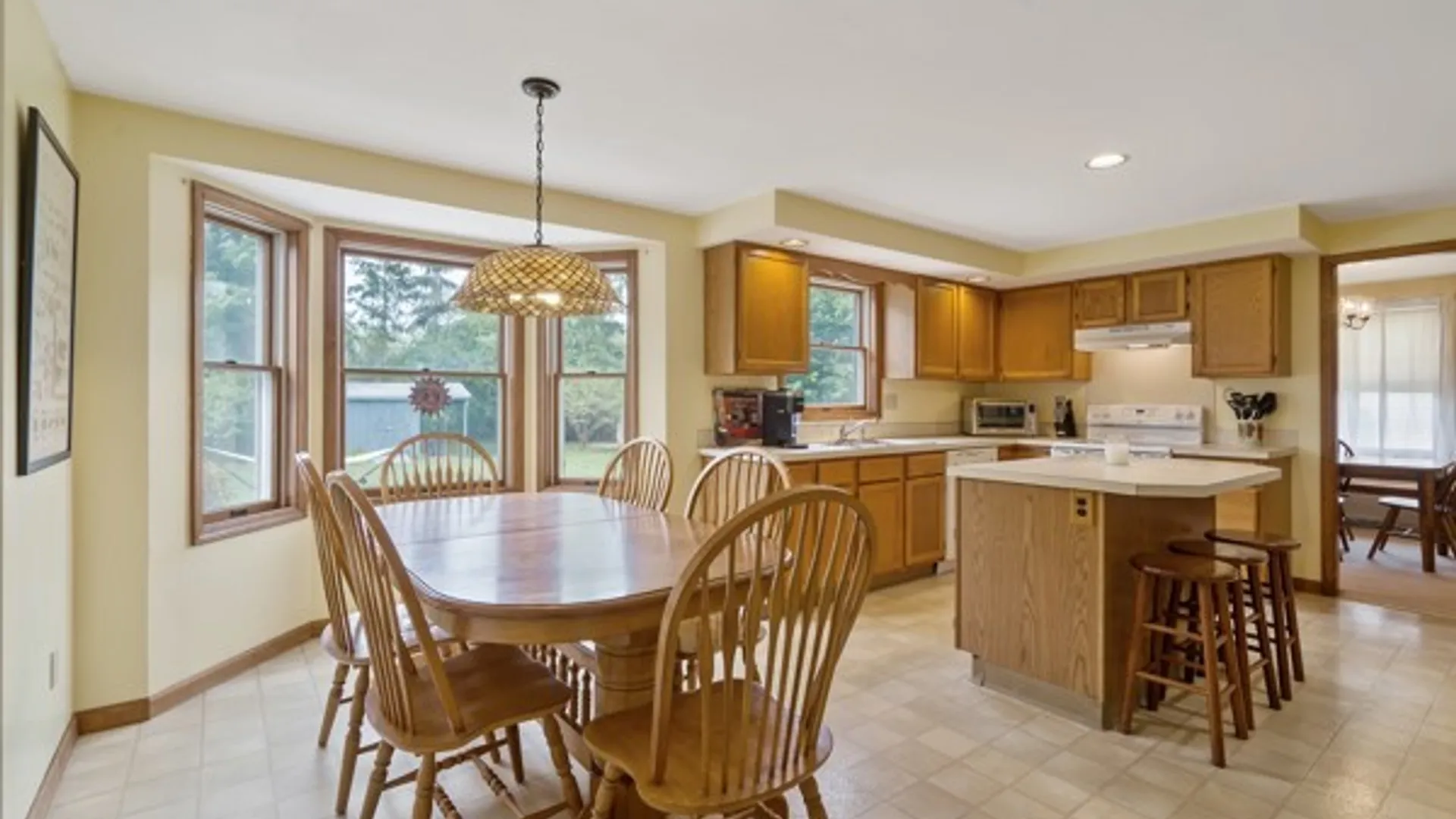 Property at 7203 Kendall Drive, Manlius, NY 13057 19