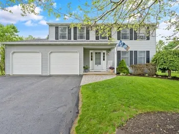 Property at 7203 Kendall Drive, Manlius, NY 13057