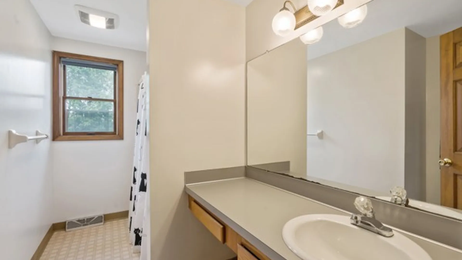 Property at 7203 Kendall Drive, Manlius, NY 13057 35