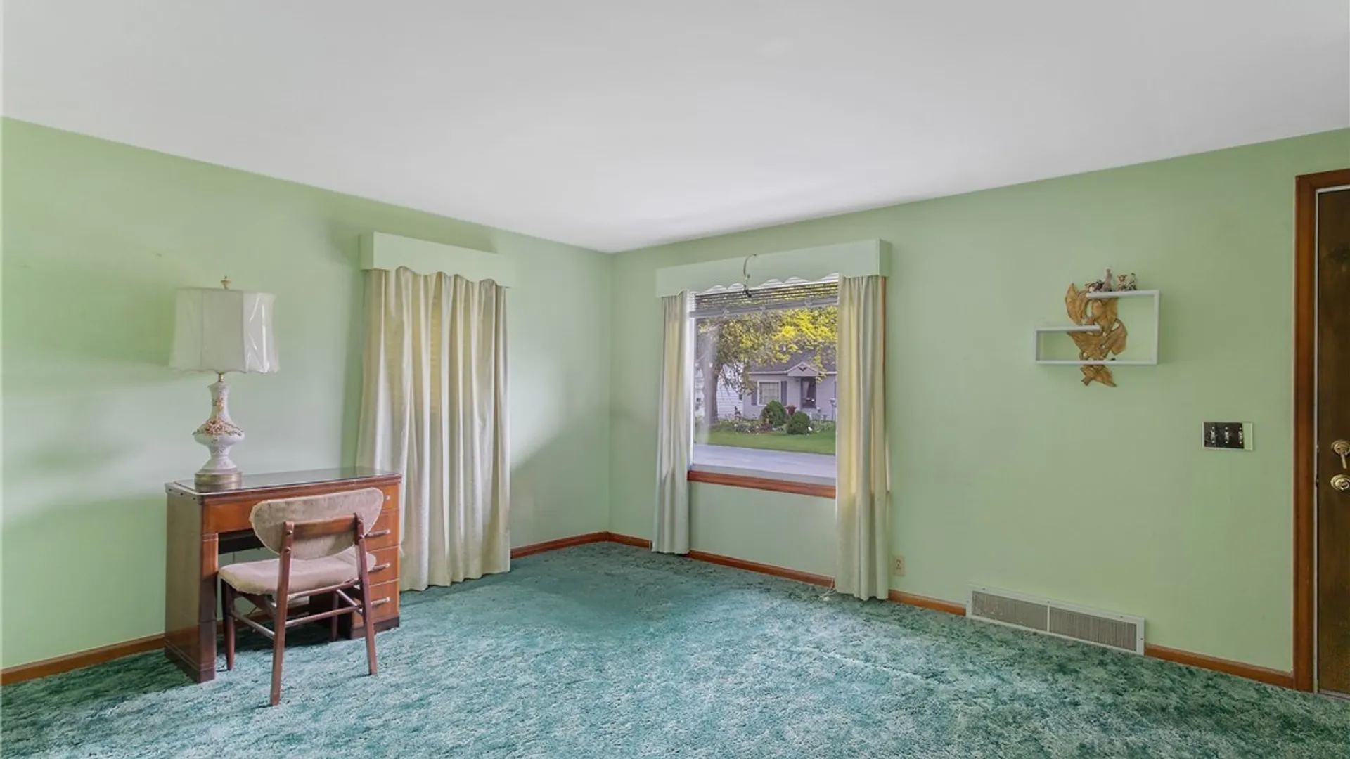 Property at 216 Toas Avenue, Salina, NY 13211 8