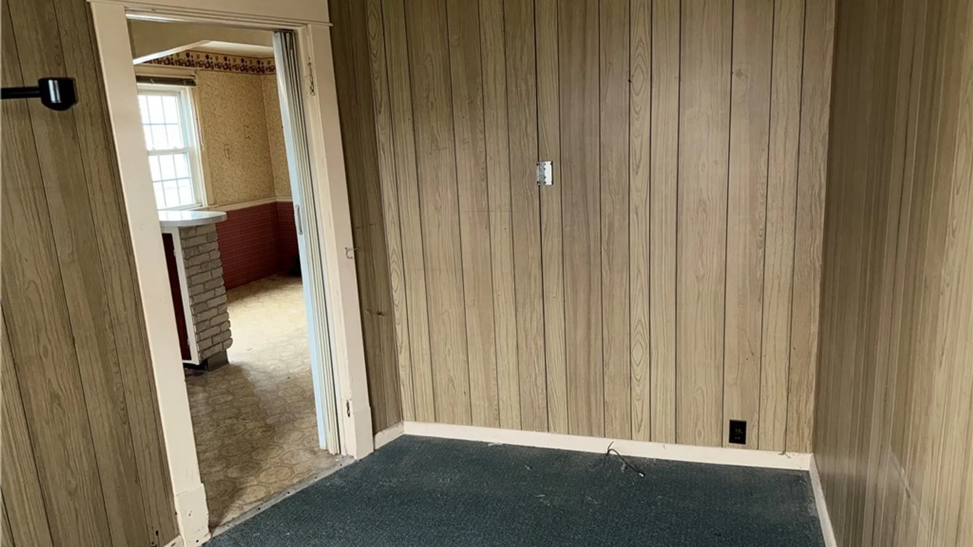 Property at 72 Dwyer Street, West Seneca, NY 14224 15