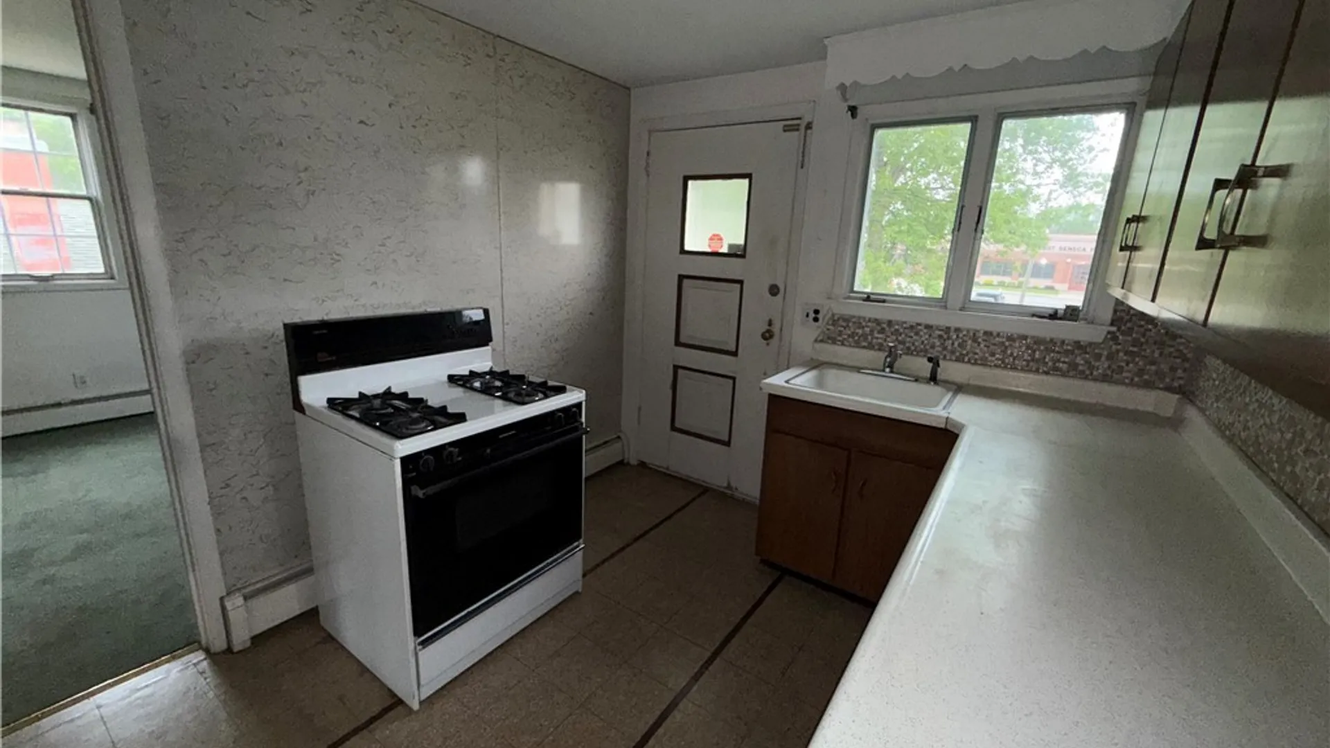 Property at 72 Dwyer Street, West Seneca, NY 14224 24