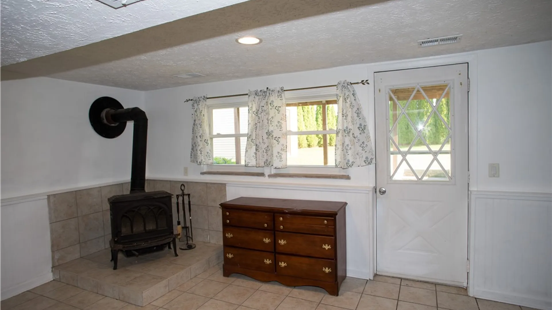 Property at 43 Wickwine Lane, Henrietta, NY 14467 36