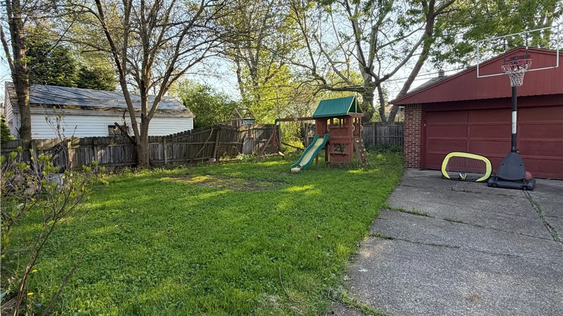 Property at 60 Liberty Terrace, Cheektowaga, NY 14215 16