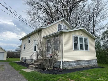 3449 Big Tree Road, Hamburg, NY 14075