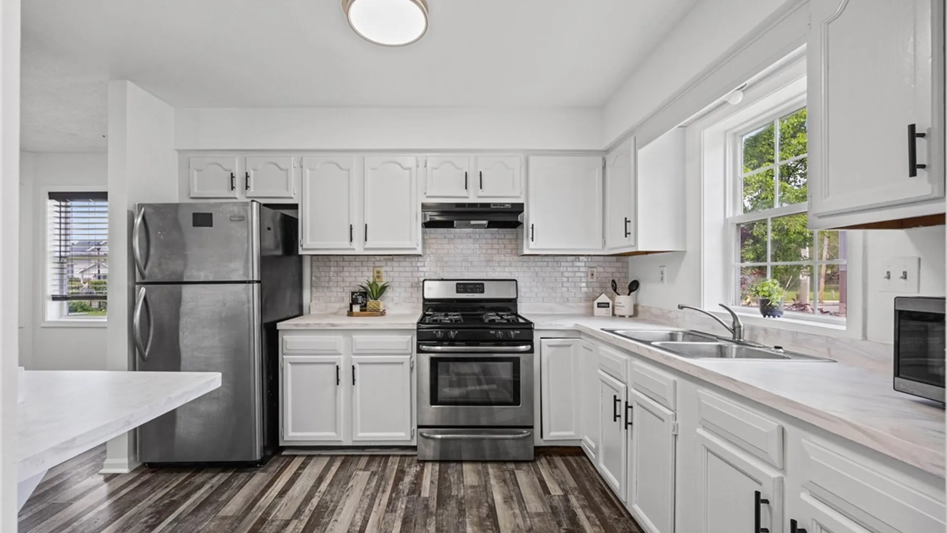 Property at 185 Central Park, Rochester, NY 14605 13