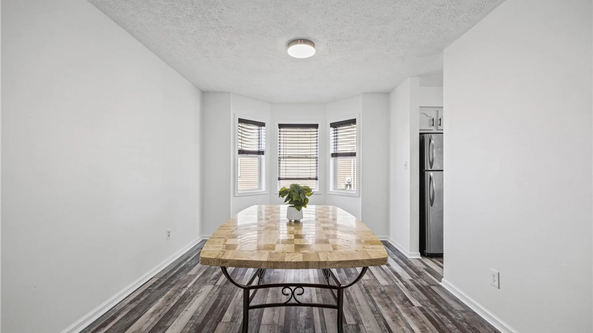 Property at 185 Central Park, Rochester, NY 14605 8