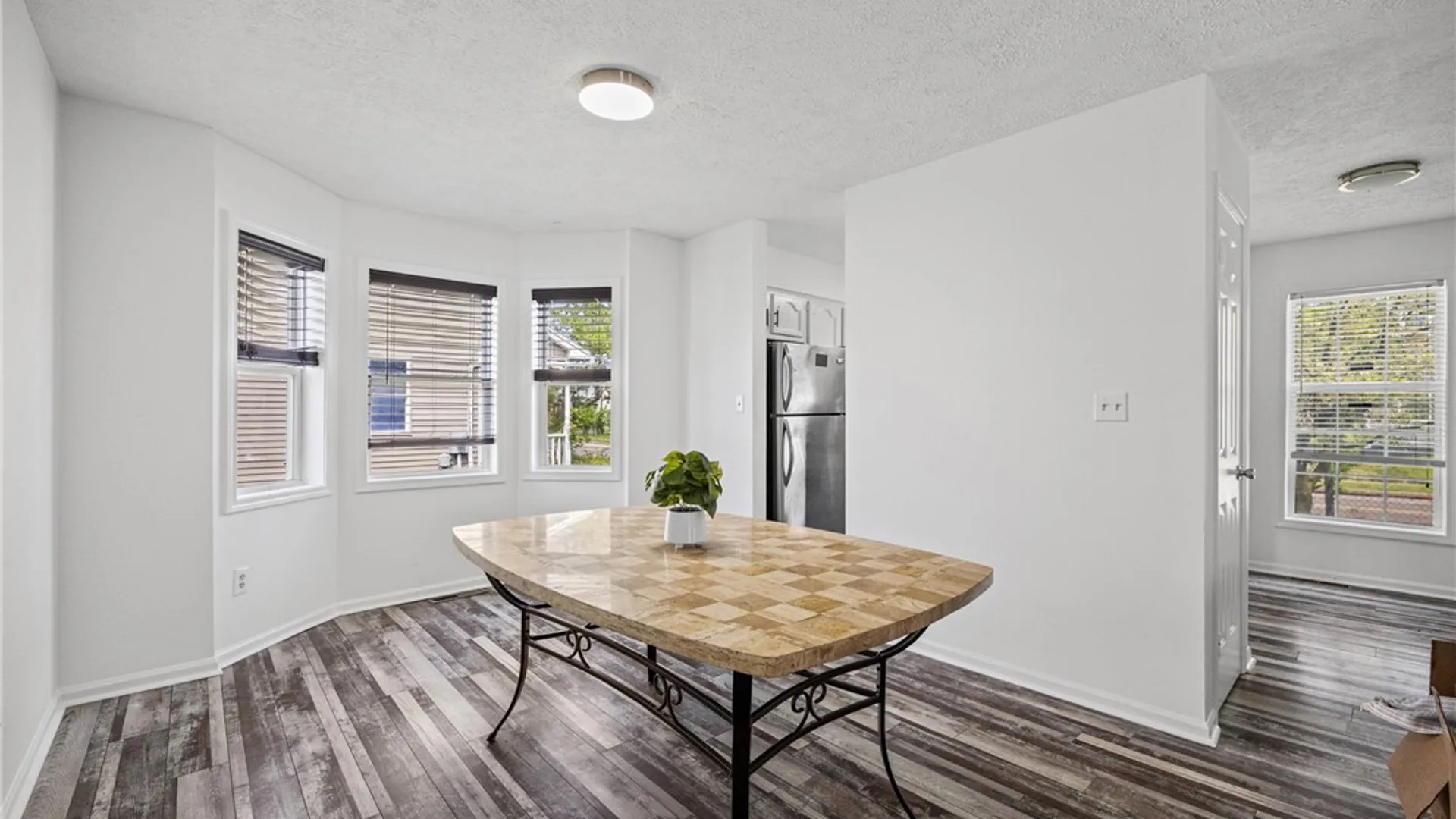 Property at 185 Central Park, Rochester, NY 14605 9