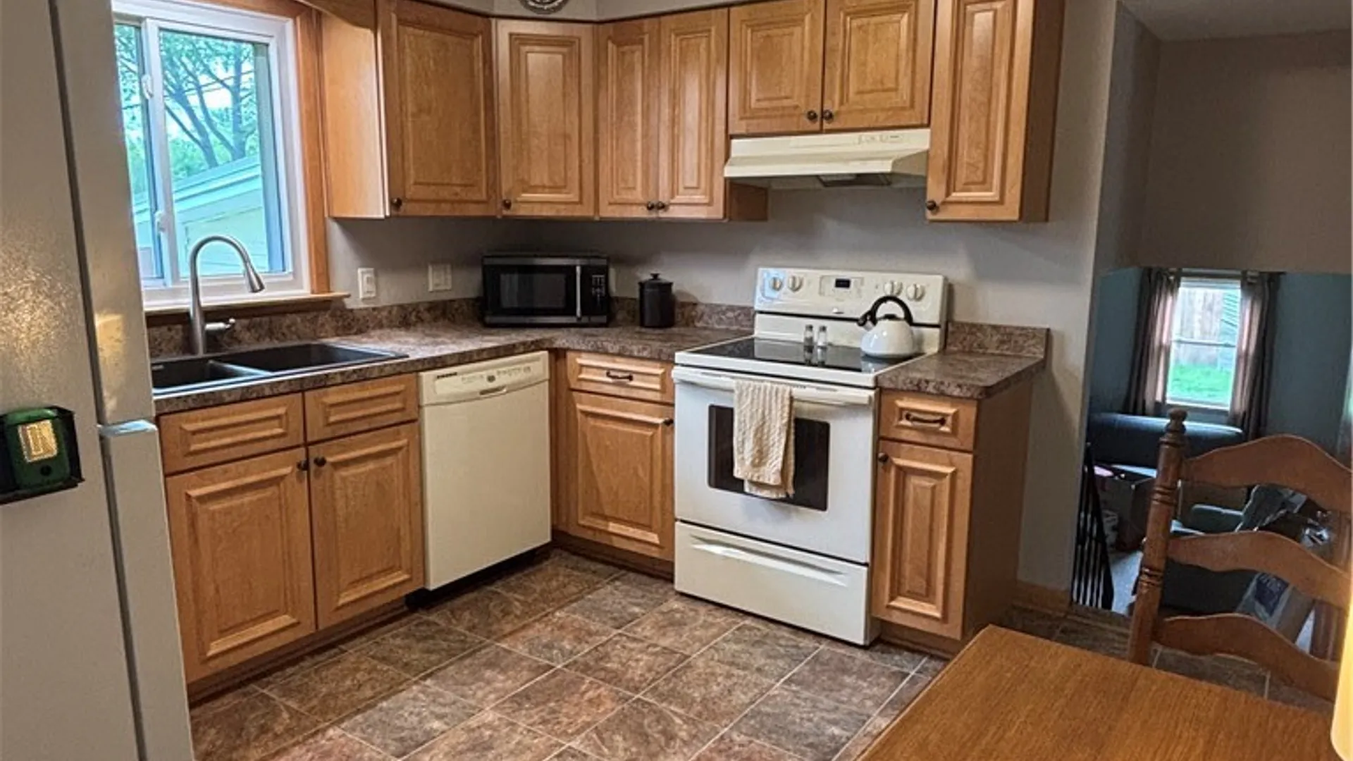 Property at 13 Eisenhower Drive, Lockport City, NY 14094 10