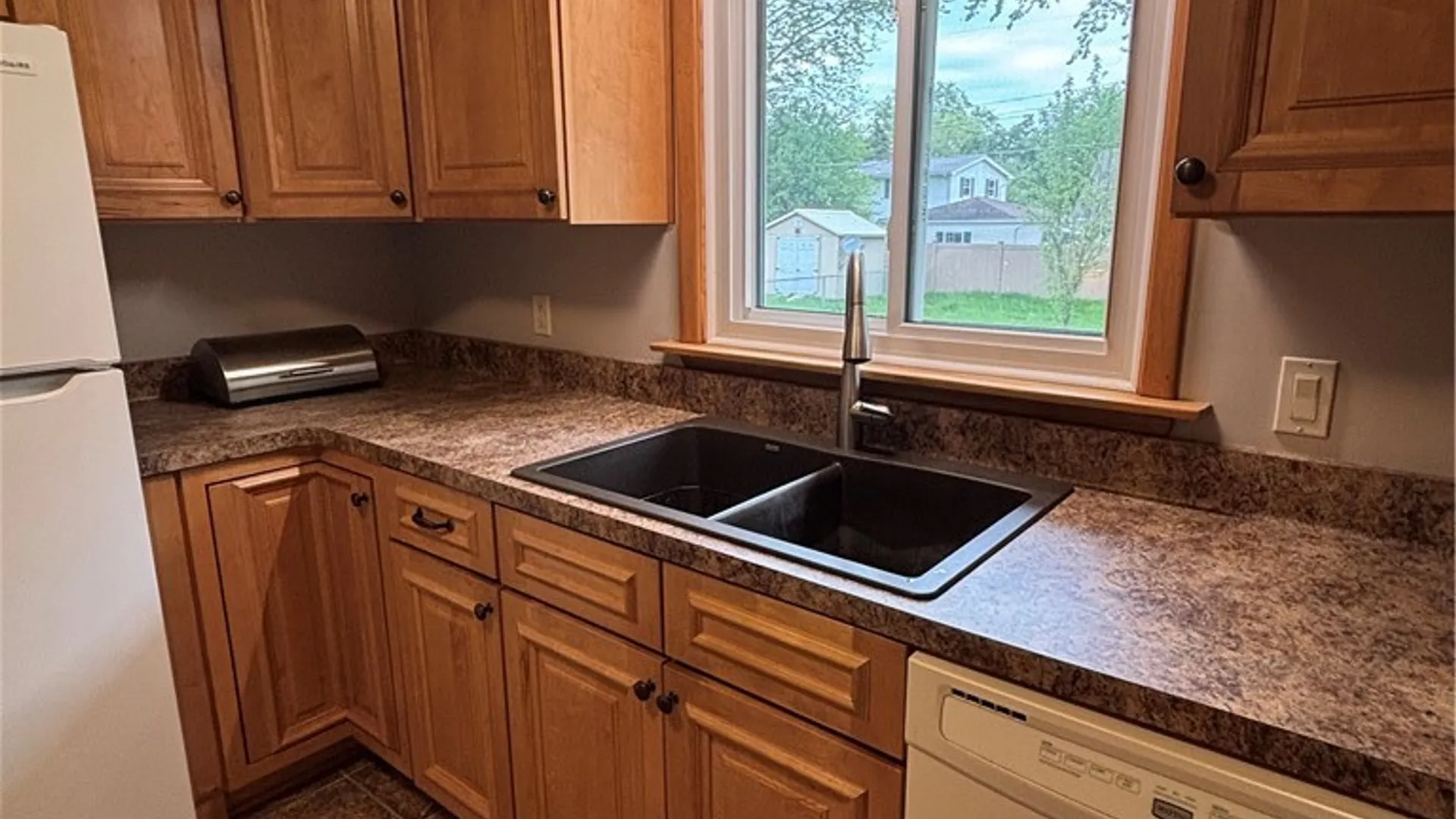 Property at 13 Eisenhower Drive, Lockport City, NY 14094 13