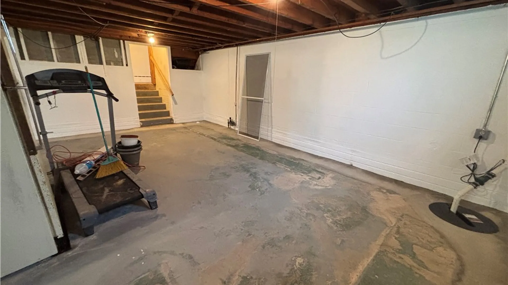 Property at 13 Eisenhower Drive, Lockport City, NY 14094 40