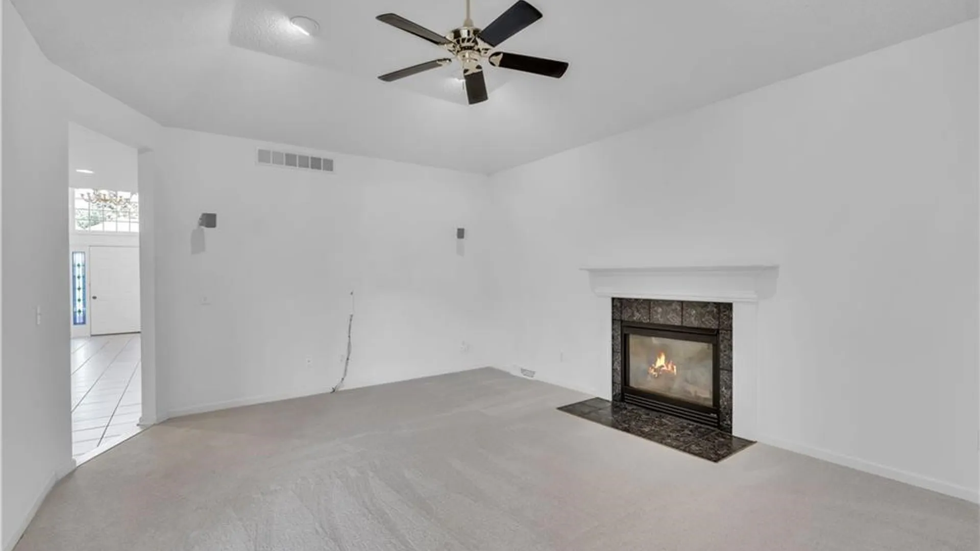 Property at 5527 Hemdale Drive, Clarence, NY 14221 16