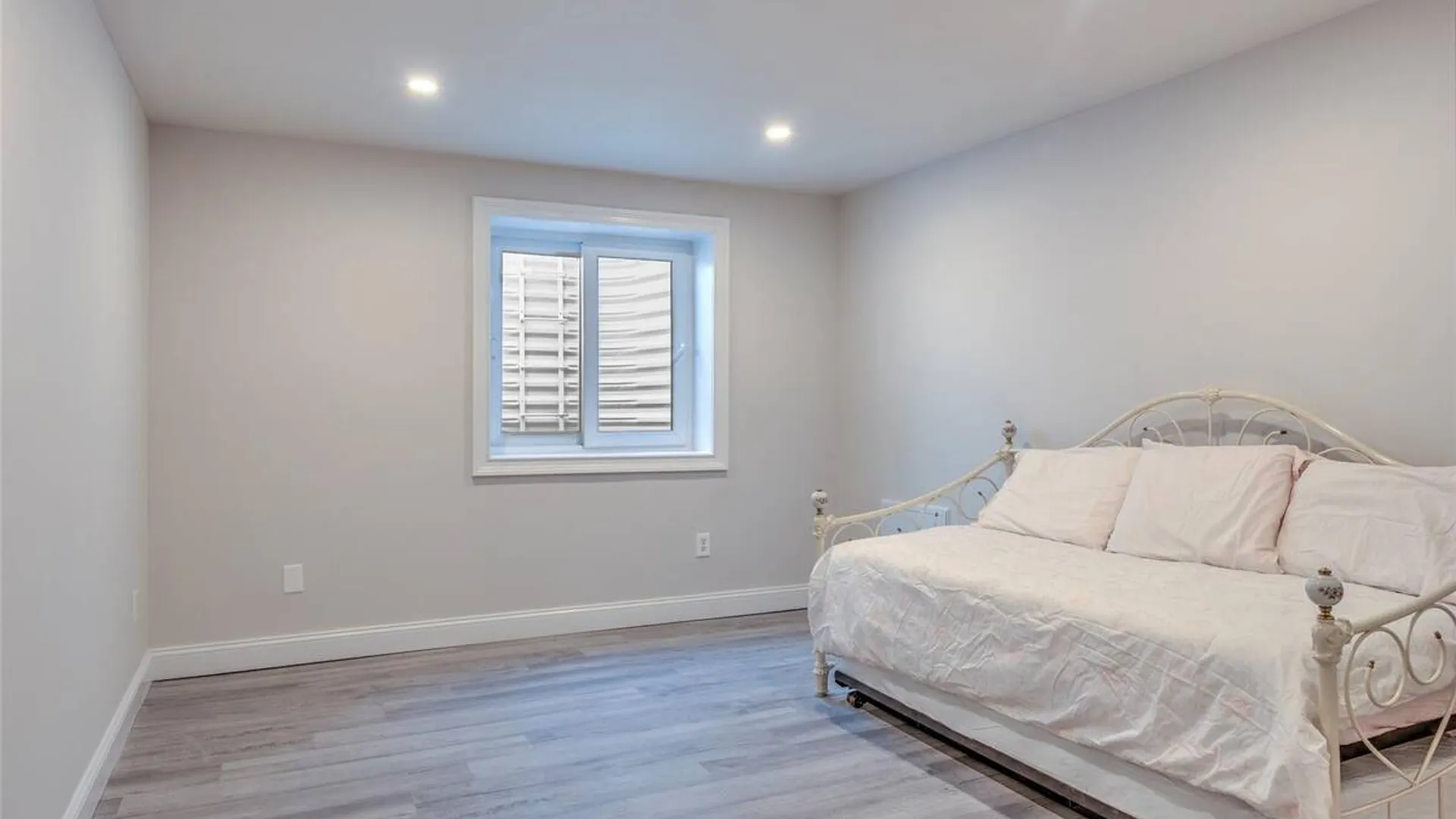 Property at 17 Cobbler Lane, Setauket, NY 11733 6