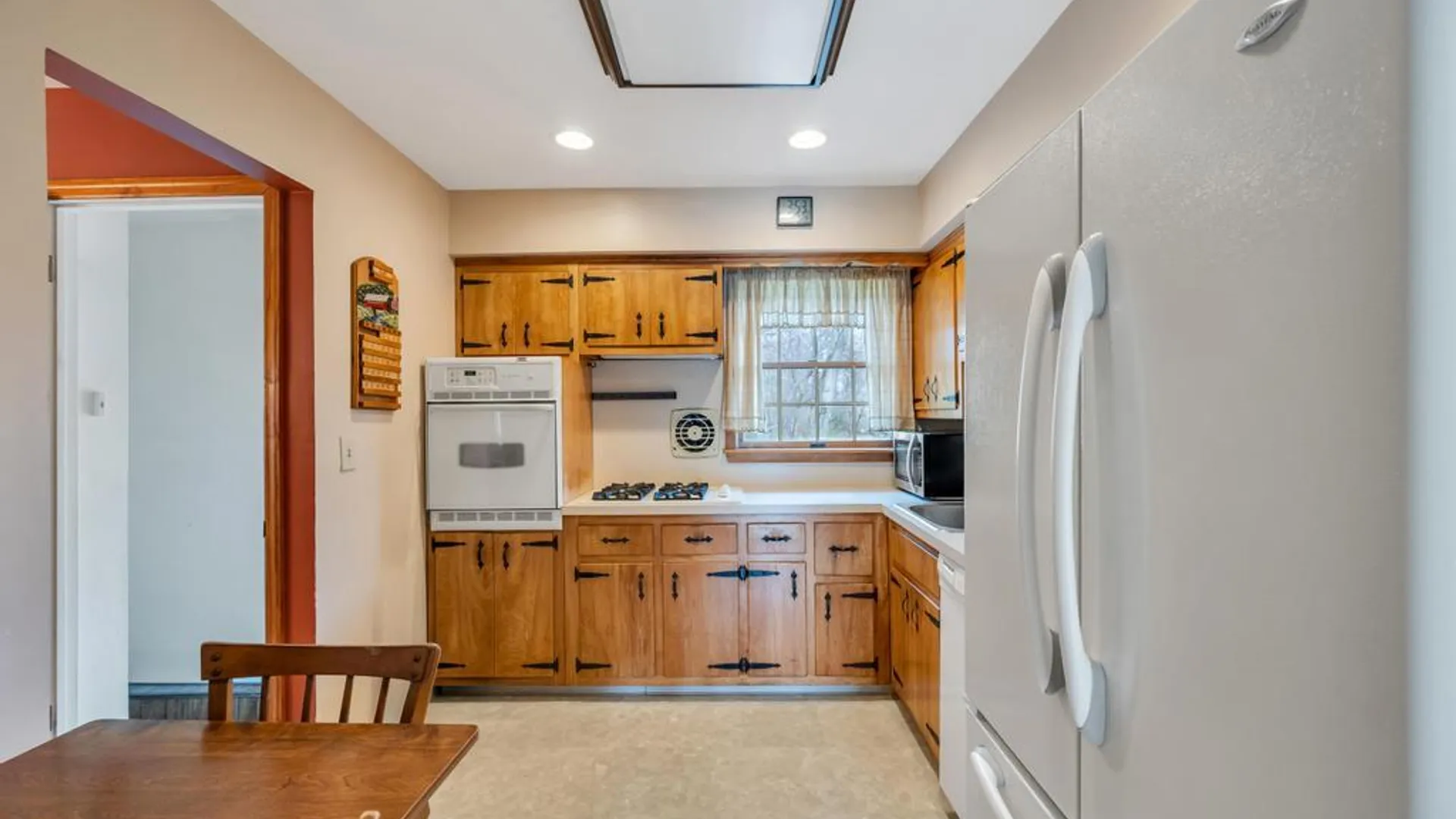 Property at 238 Centre Avenue, Lindenhurst, NY 11757 17