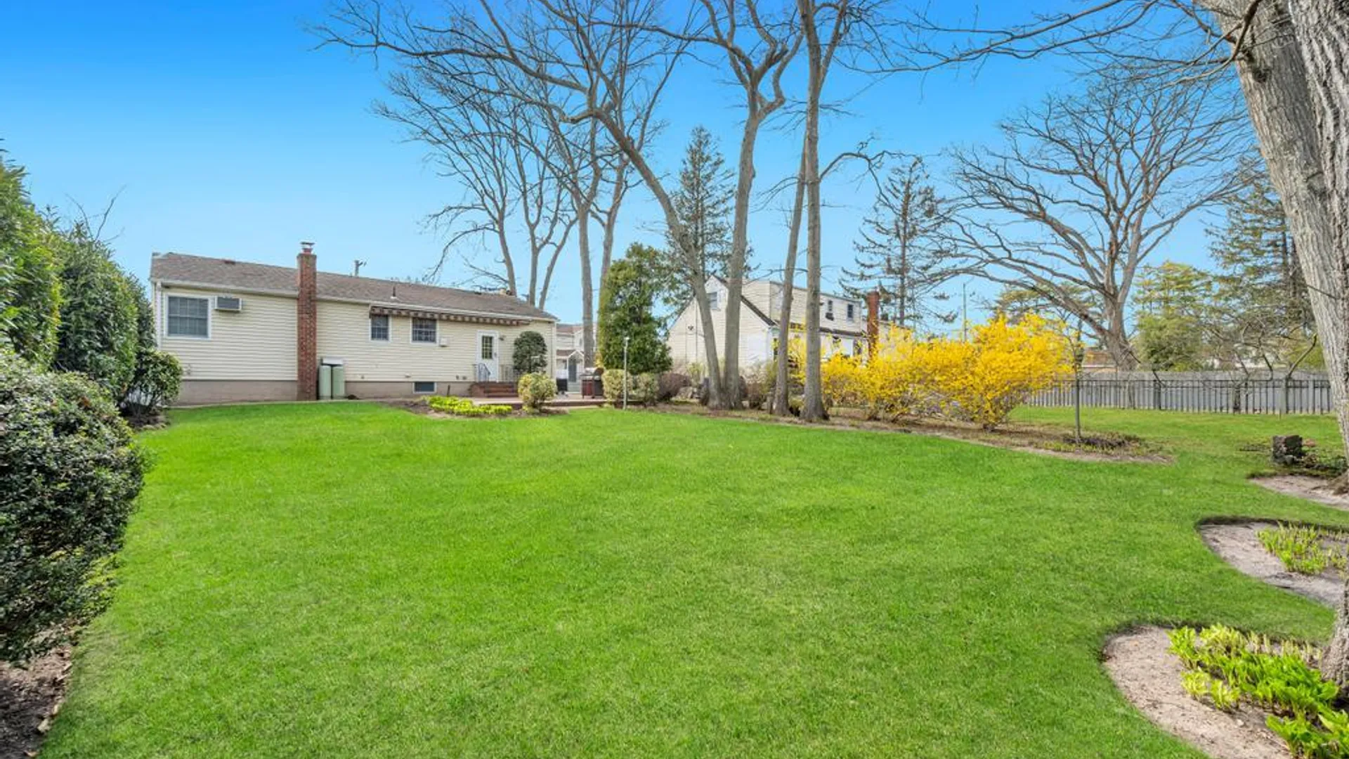 Property at 238 Centre Avenue, Lindenhurst, NY 11757 10