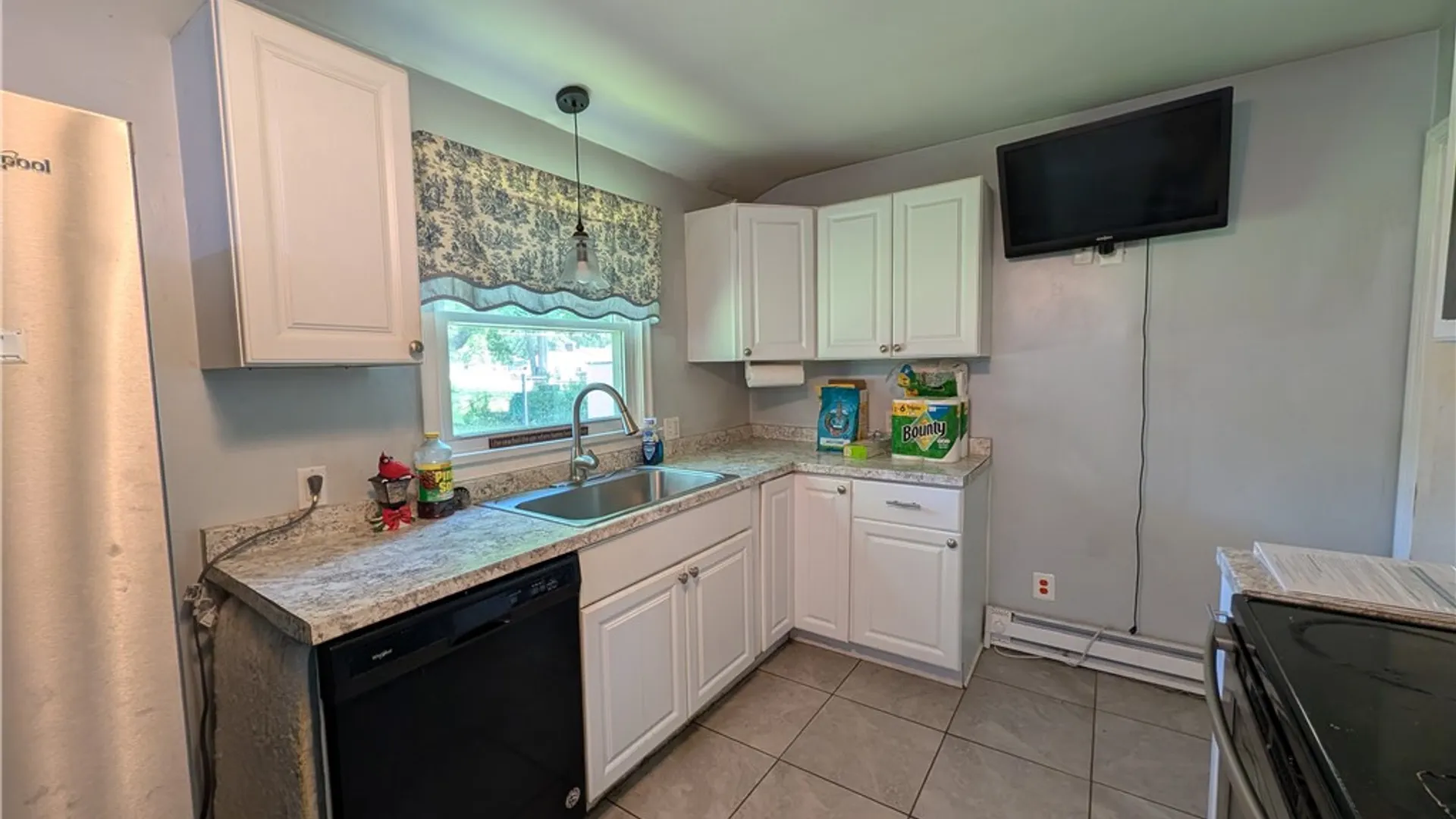 Property at 28 Ranch Village Lane, Gates, NY 14624 3