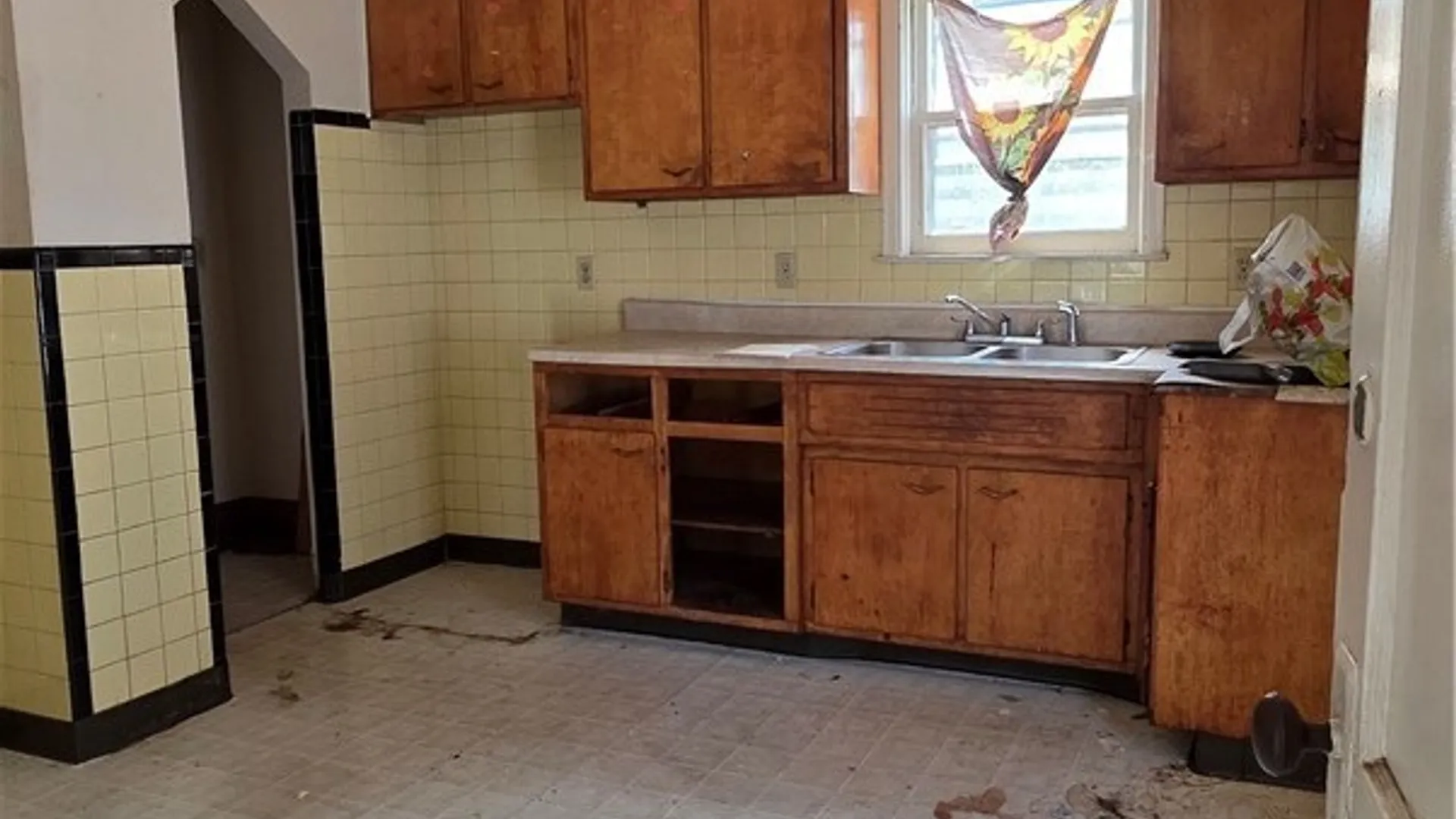 Property at 1719 Ashland Avenue, Niagara Falls, NY 14301 5