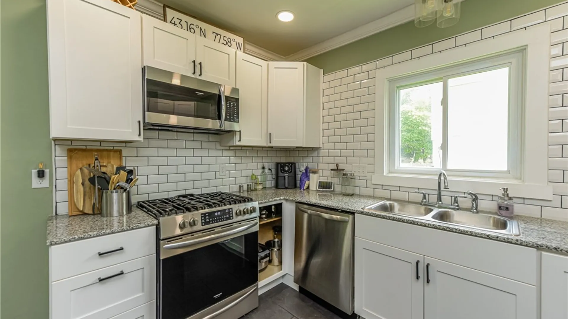 Property at 254 Garson Avenue, Rochester, NY 14609 15