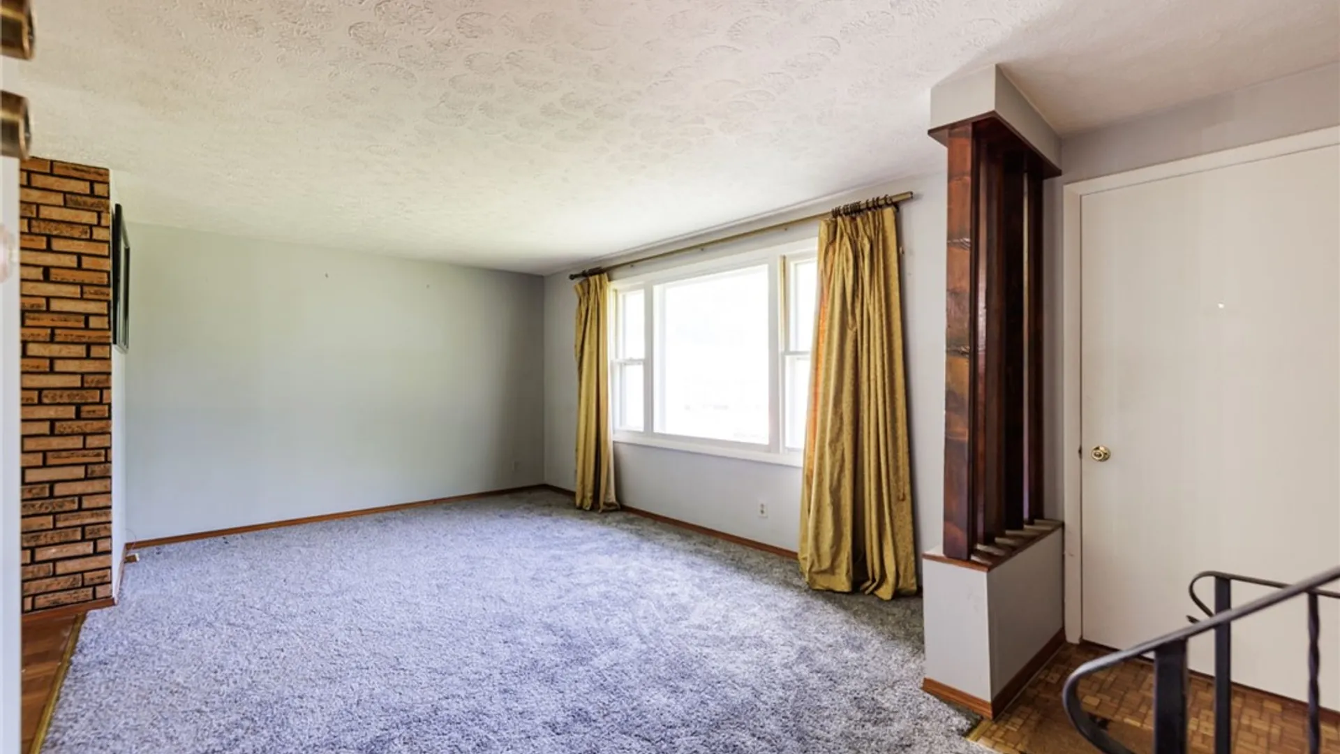 Property at 28 Jamee Lane, Gates, NY 14606 3