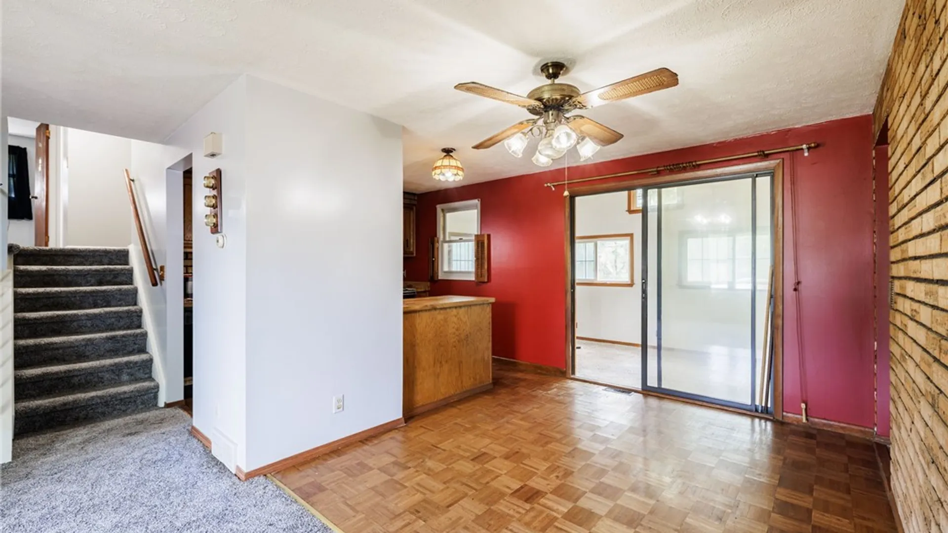 Property at 28 Jamee Lane, Gates, NY 14606 5