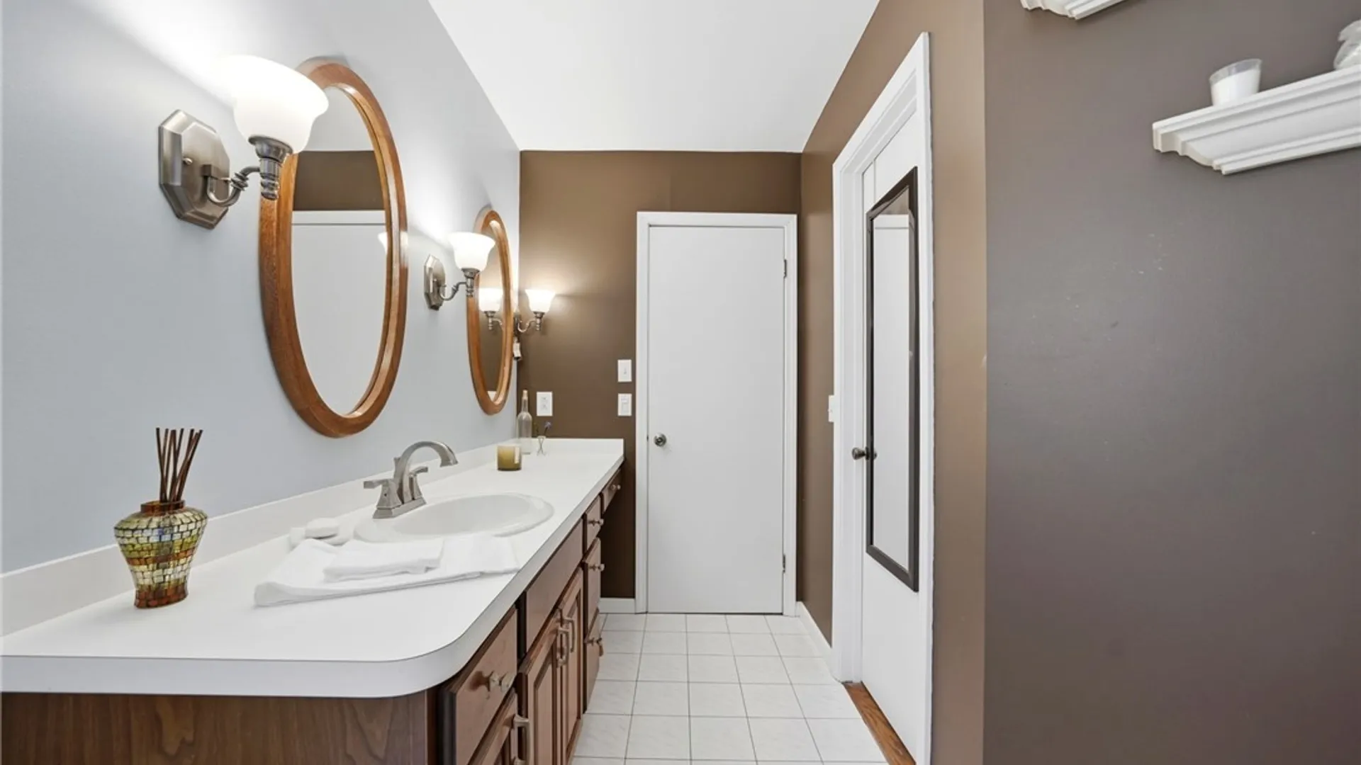 Property at 202 Enchanted Forest, Lancaster, NY 14043 33