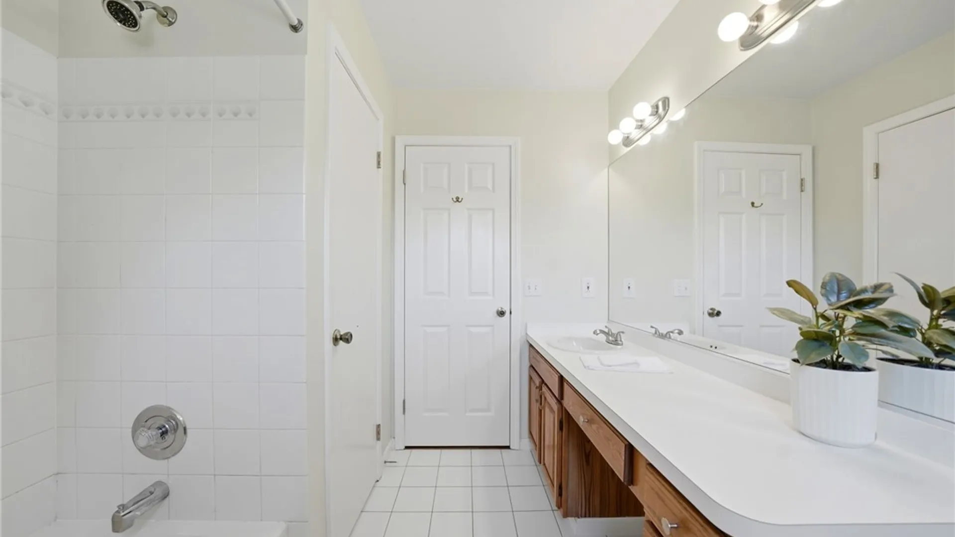 Property at 202 Enchanted Forest, Lancaster, NY 14043 42