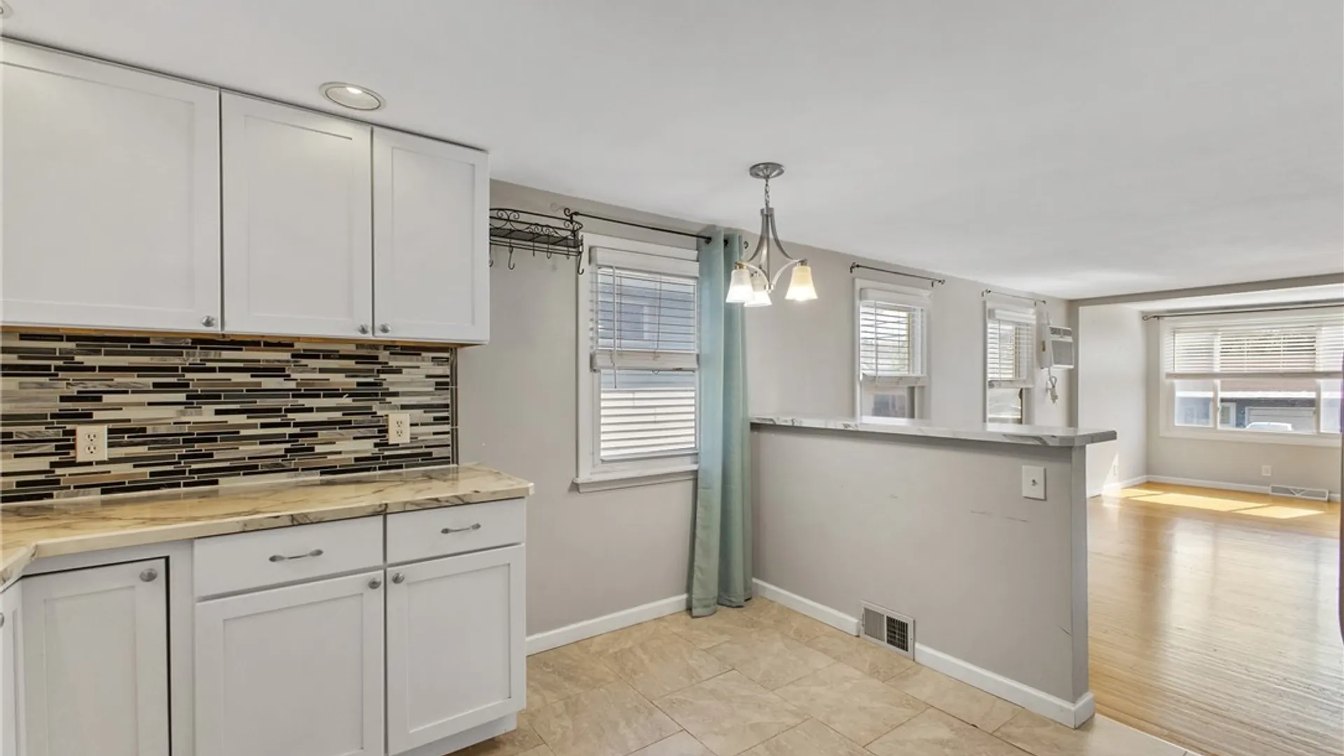 Property at 440 S Edwards Avenue, Syracuse, NY 13206 14