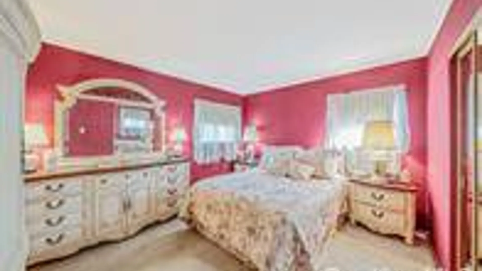Property at 289 W 17th St, Deer Park, NY 11729 19