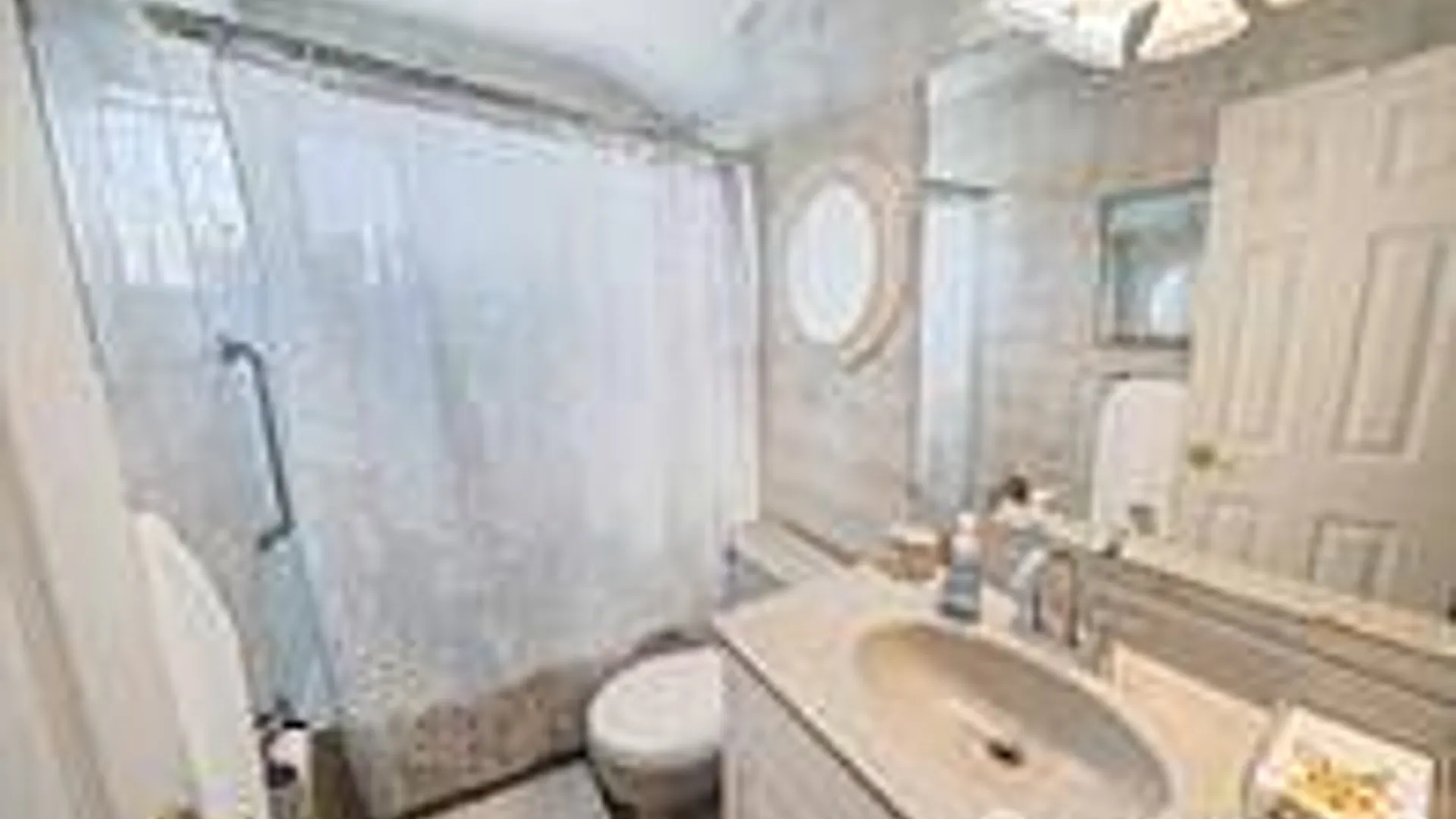 Property at 289 W 17th St, Deer Park, NY 11729 23