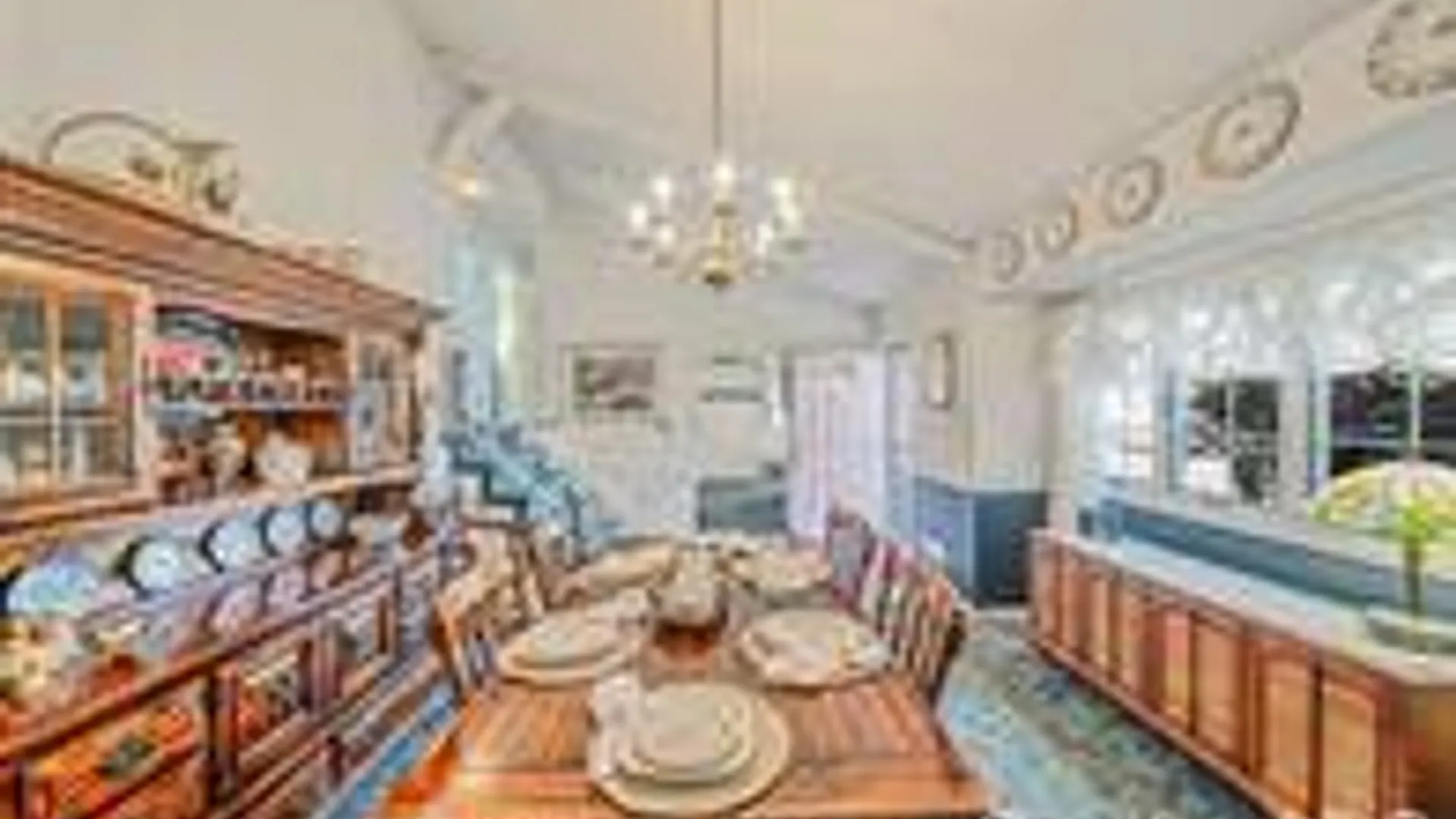 Property at 289 W 17th St, Deer Park, NY 11729 5