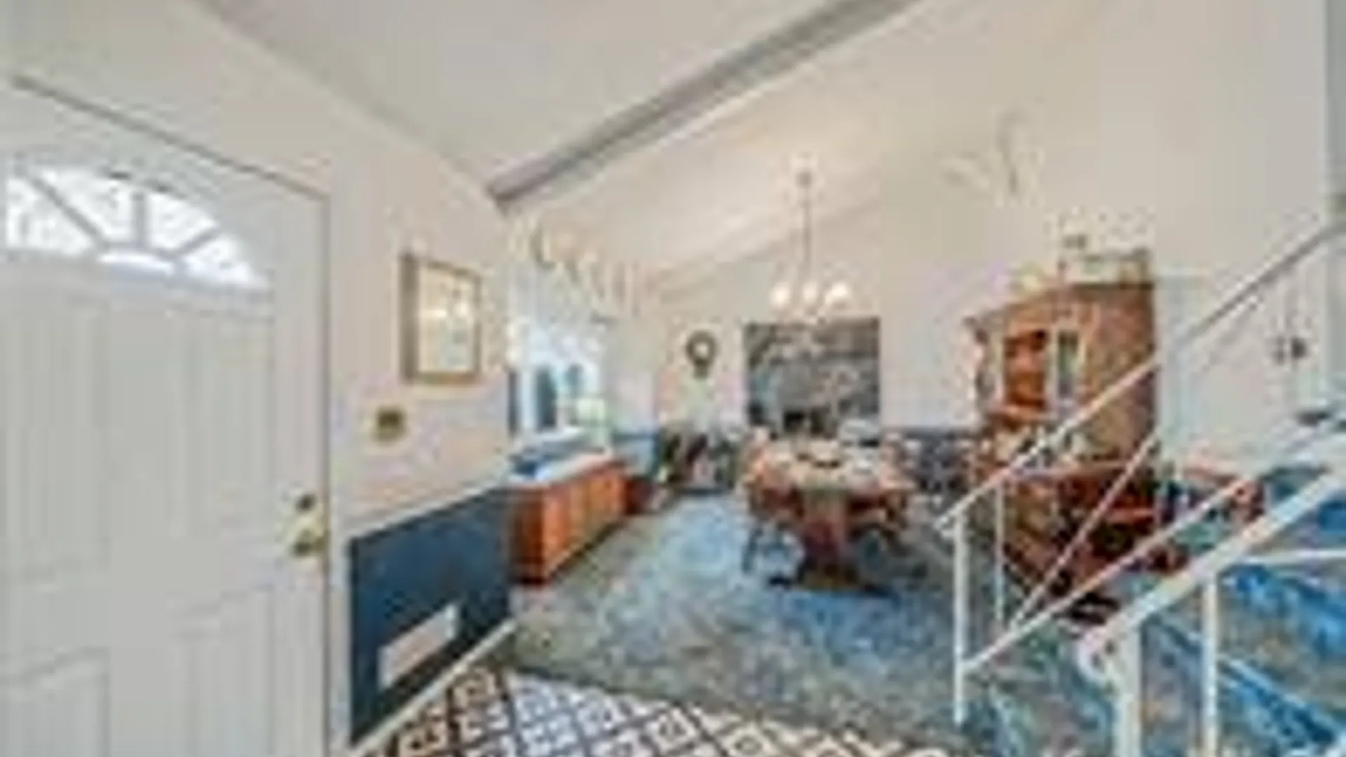 Property at 289 W 17th St, Deer Park, NY 11729 6