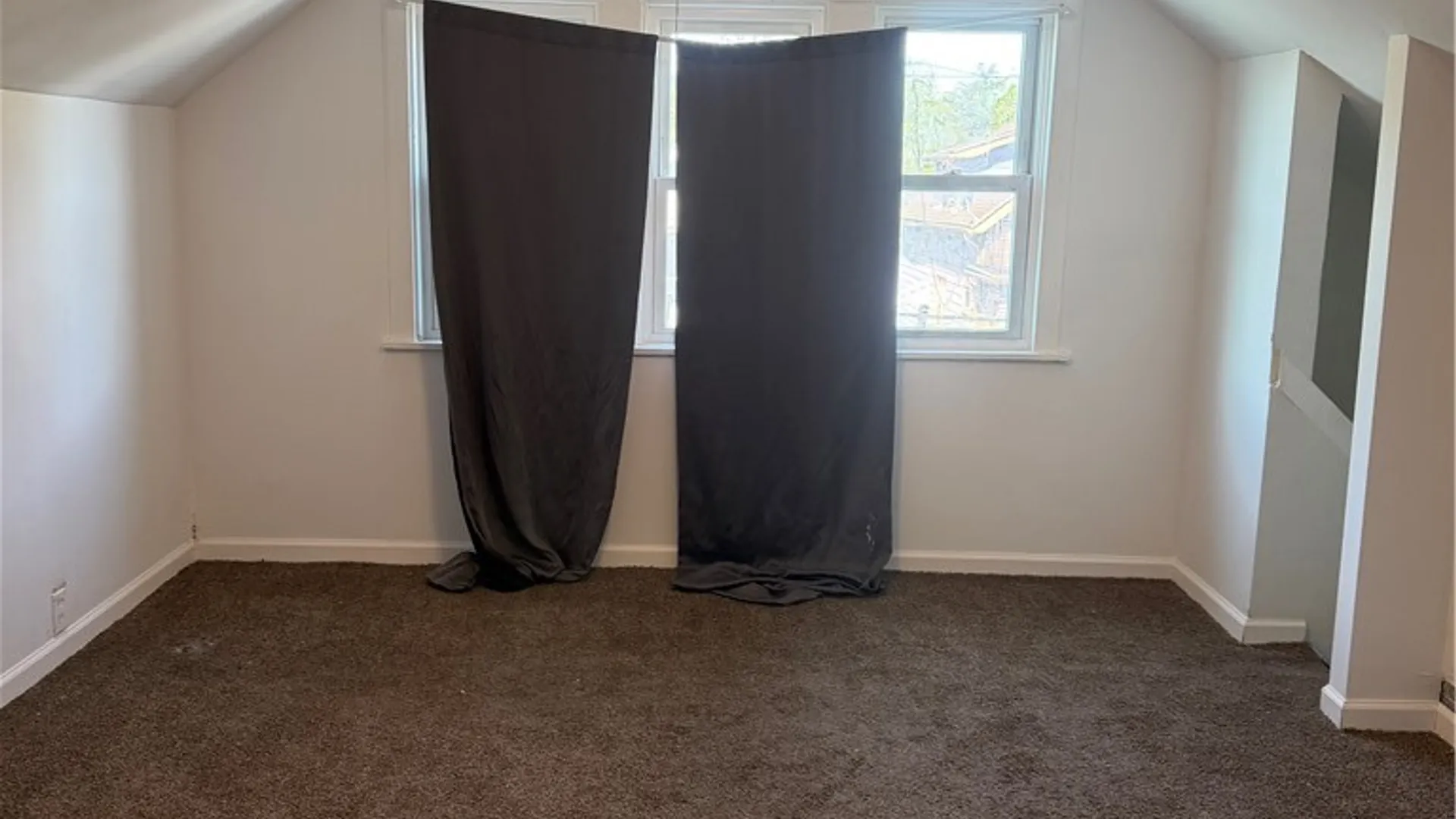 Property at 203 Roslyn Street, Buffalo, NY 14215 13