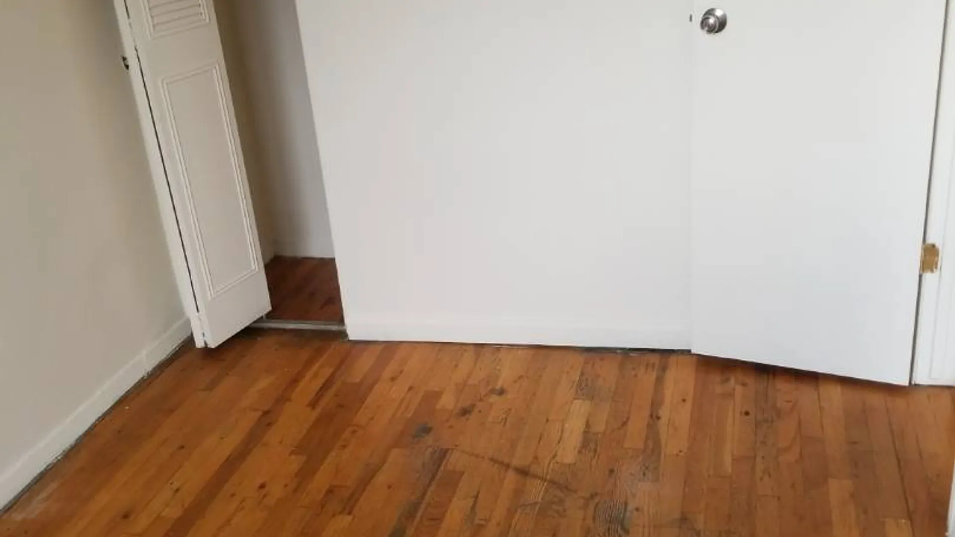 Property at 94-11 60th Avenue, Elmhurst, NY 11373 4