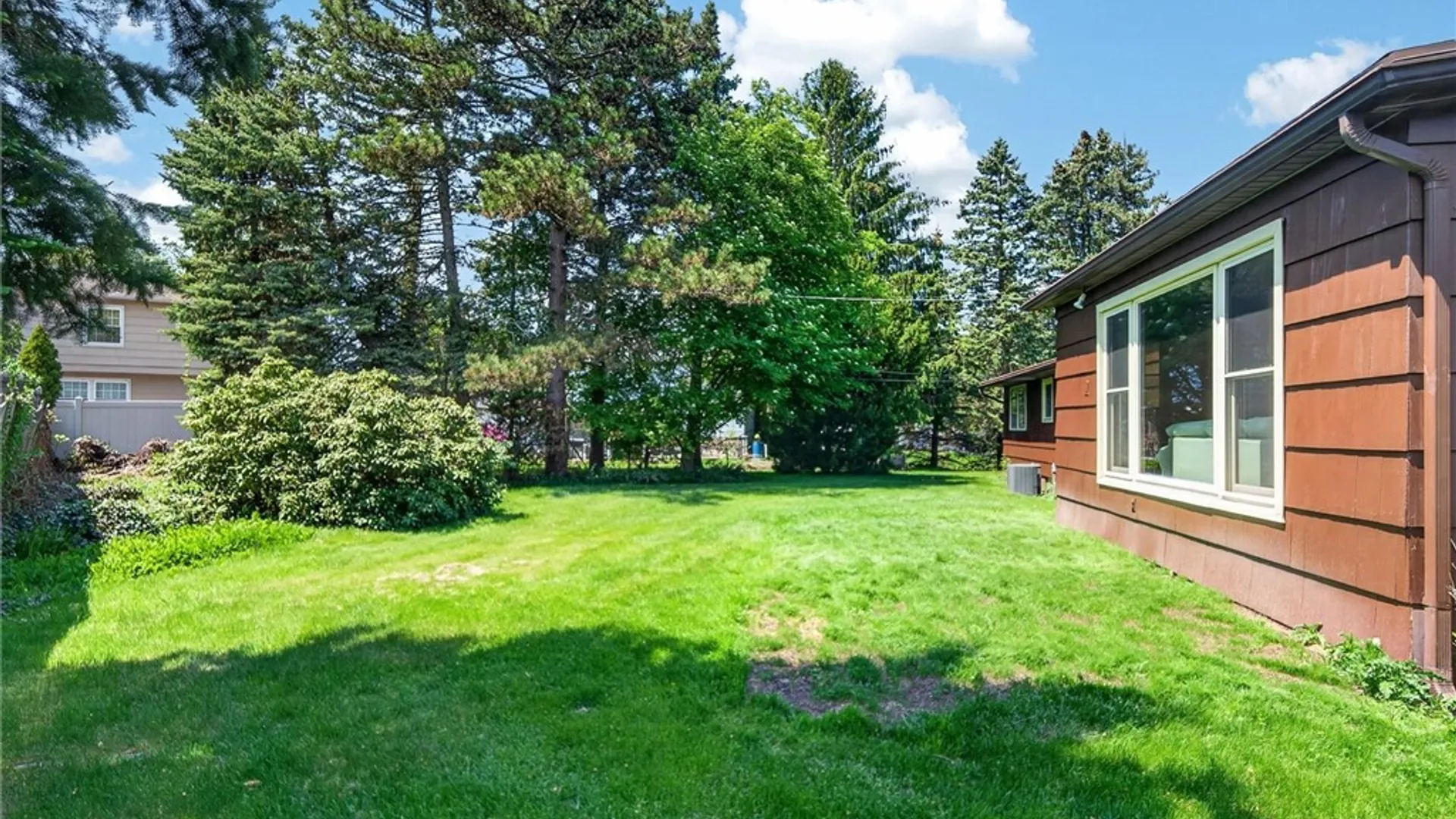 Property at 29 Tartarian Circle, Greece, NY 14612 39