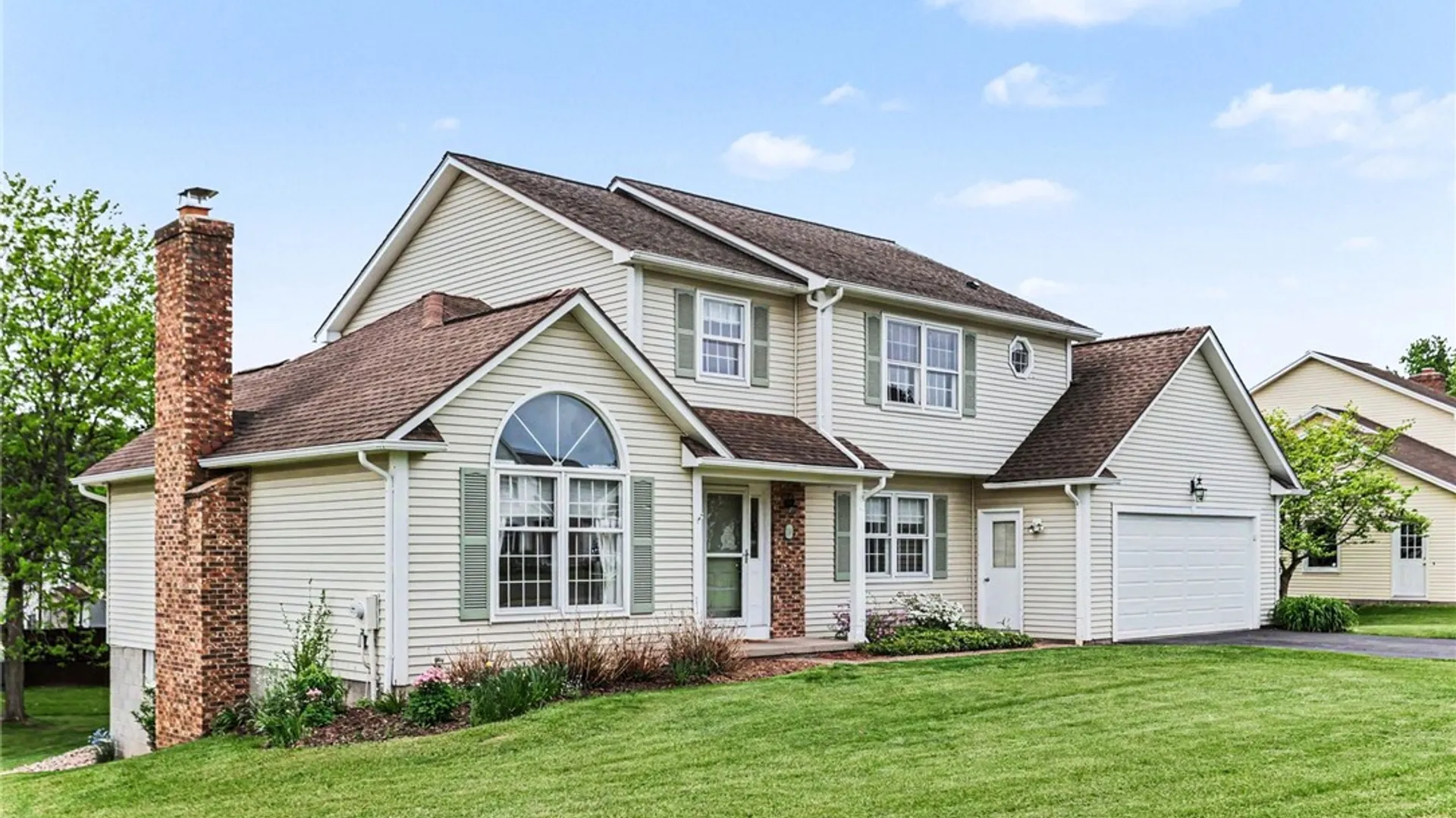 Property at 11 Stream View Cir, Perinton, NY 14450 2