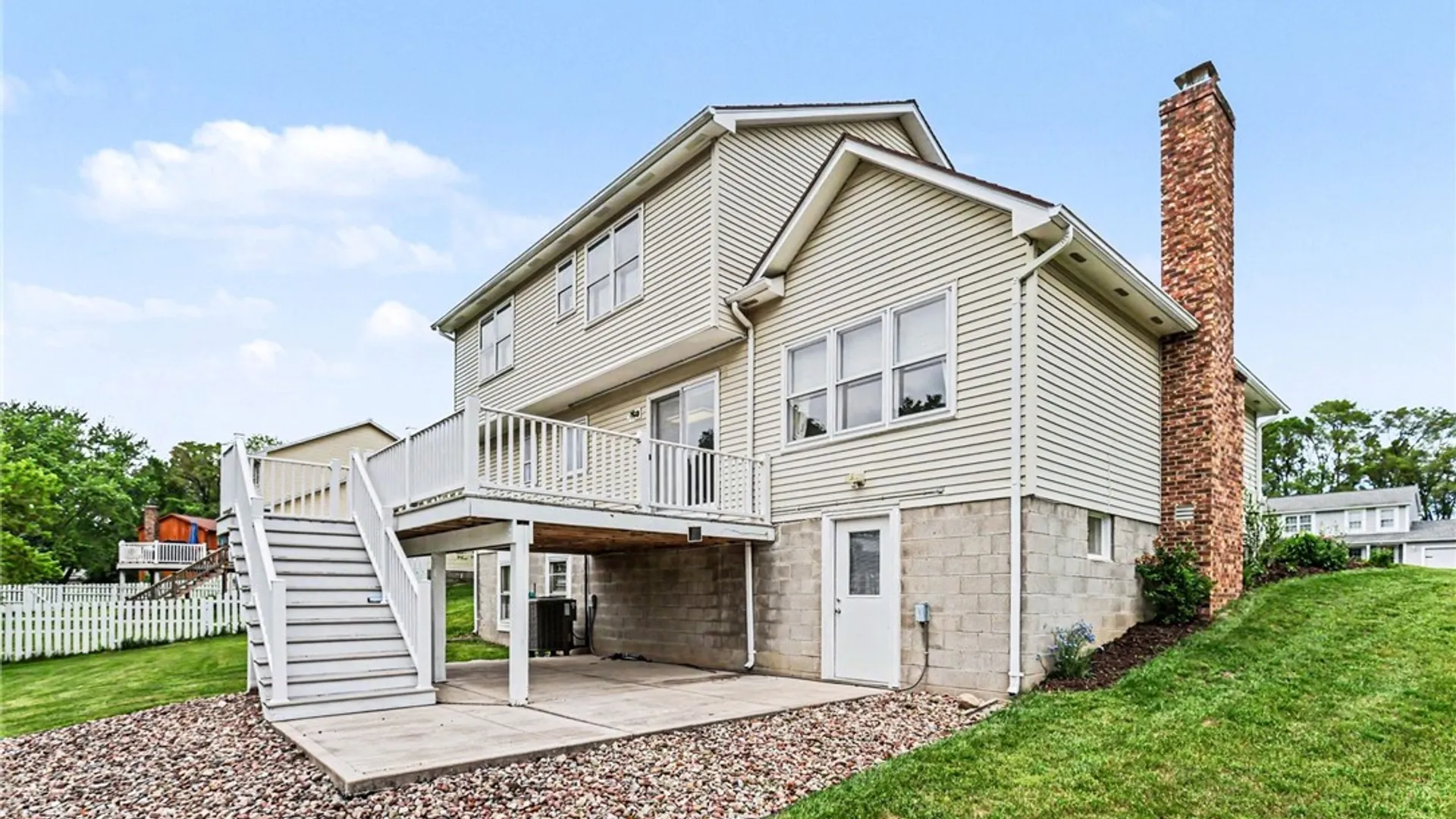Property at 11 Stream View Cir, Perinton, NY 14450 25