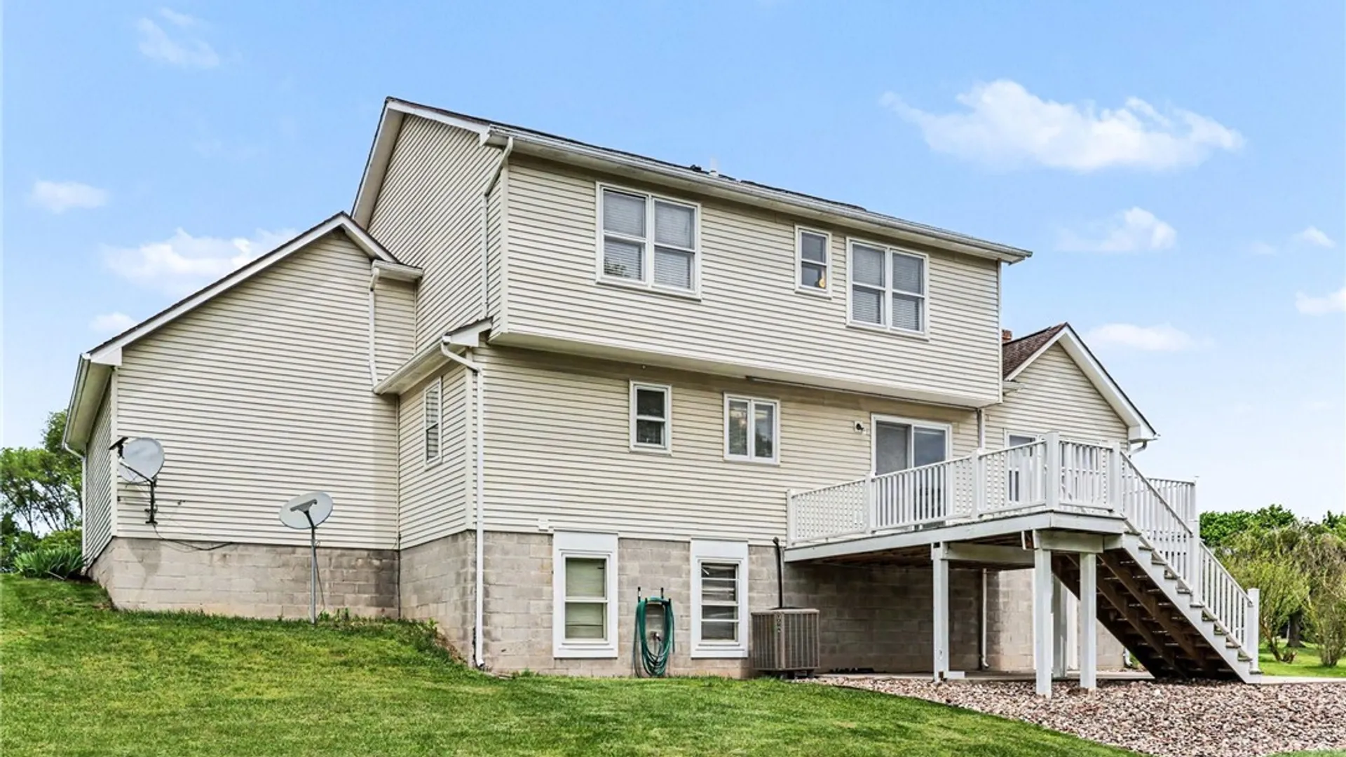 Property at 11 Stream View Cir, Perinton, NY 14450 26
