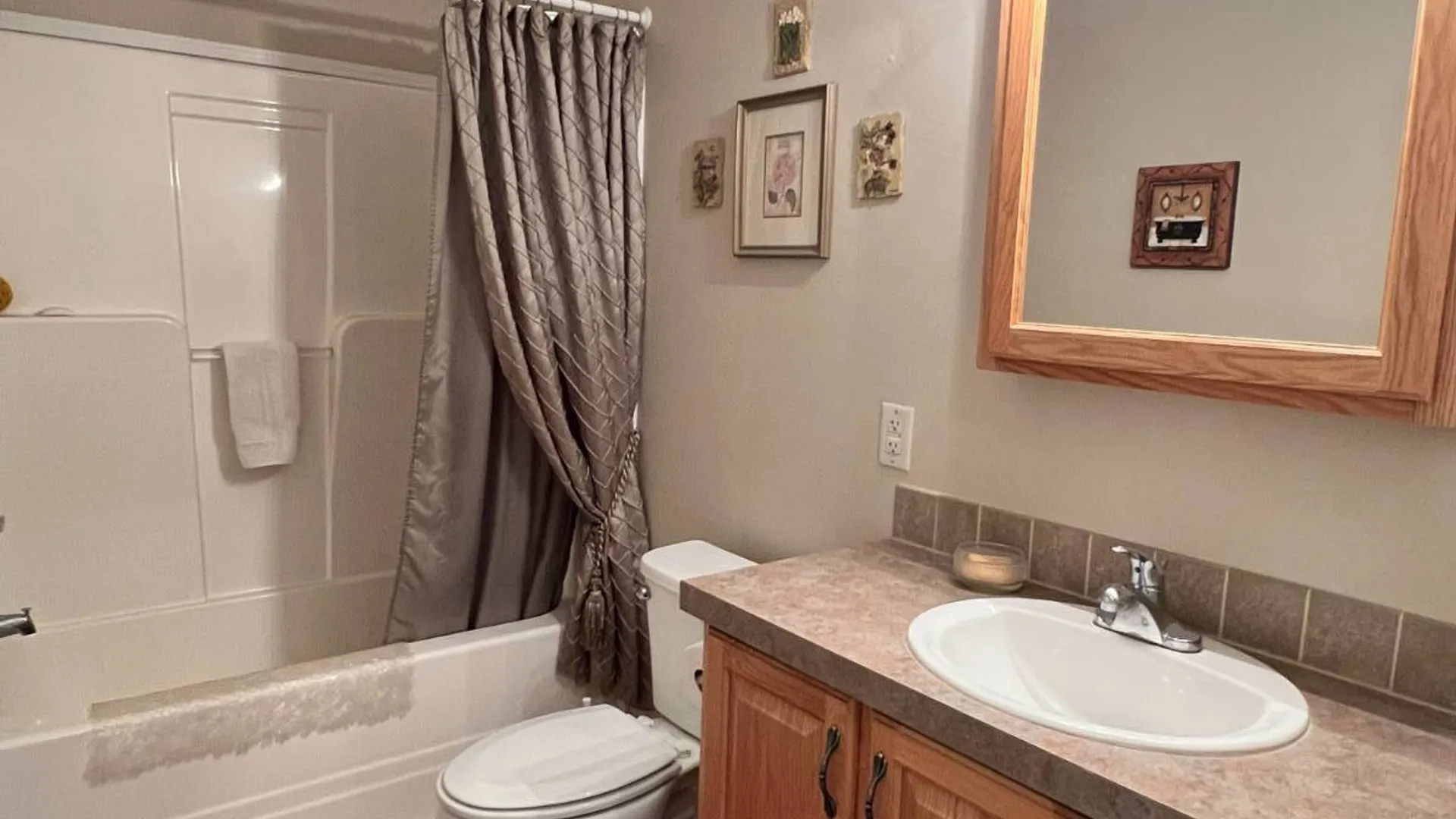 Property at 13 Mango Way, Gansevoort, NY 12831 15