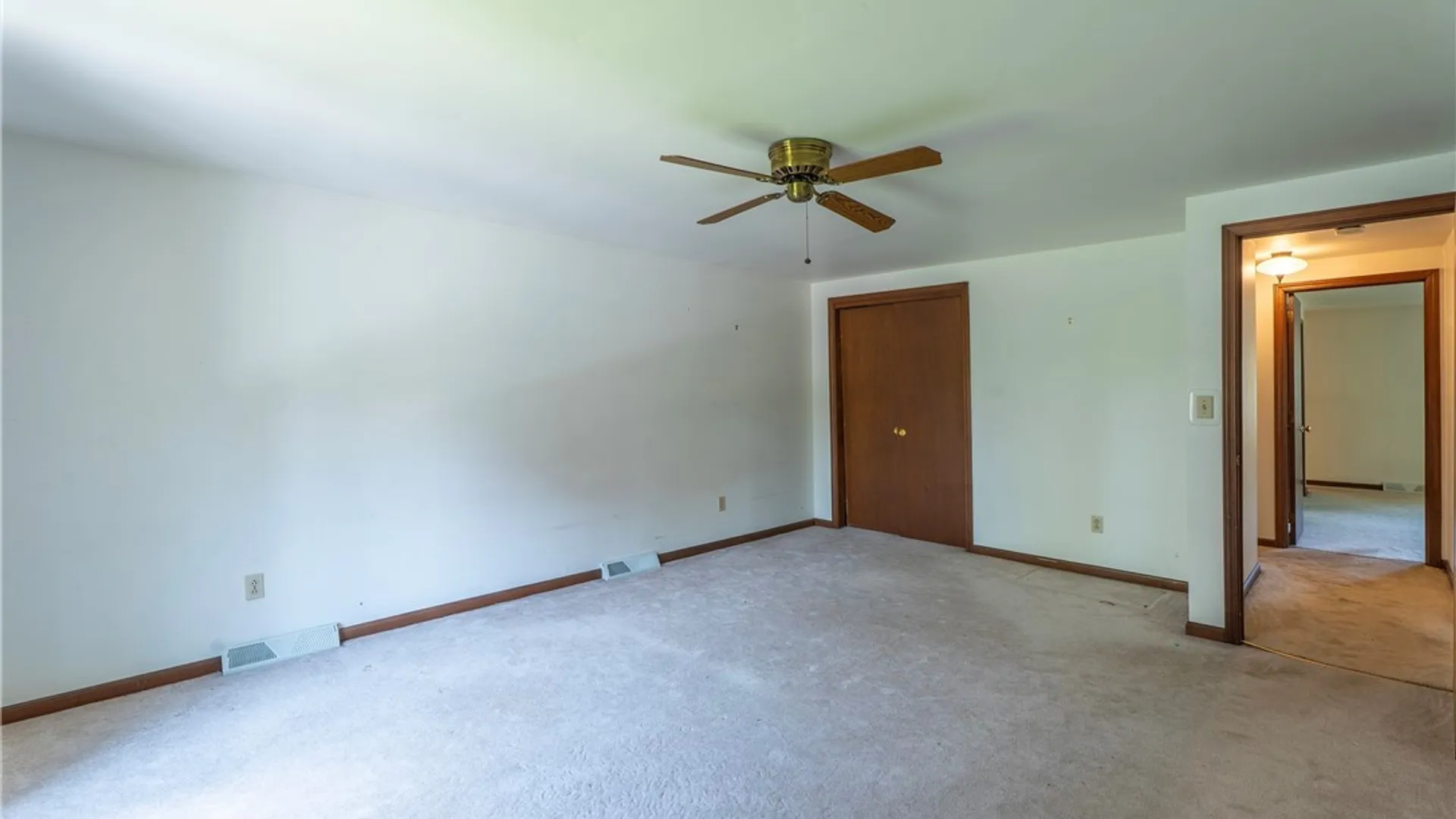 Property at 111 Obrien Drive, Lockport City, NY 14094 27