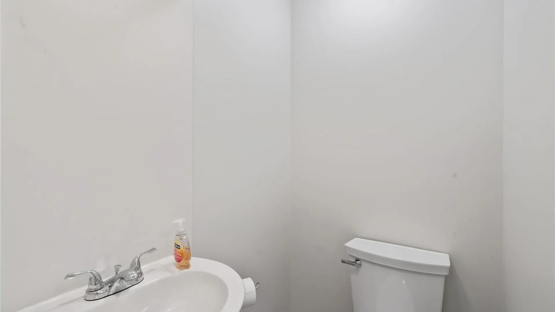 Property at 28 E Utica Street, Oswego, NY 13126 18