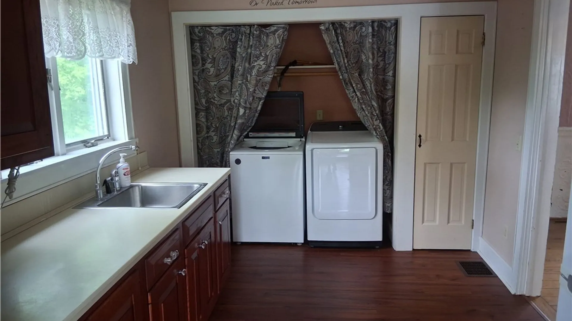 Property at 184 E 7th Street, Oswego, NY 13126 18