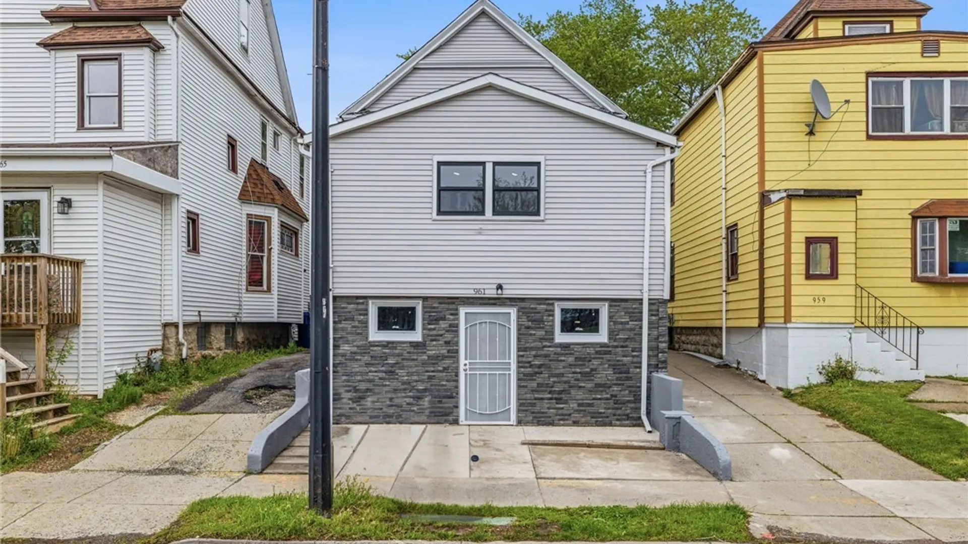 Property at 961 Tonawanda Street, Buffalo, NY 14207 2