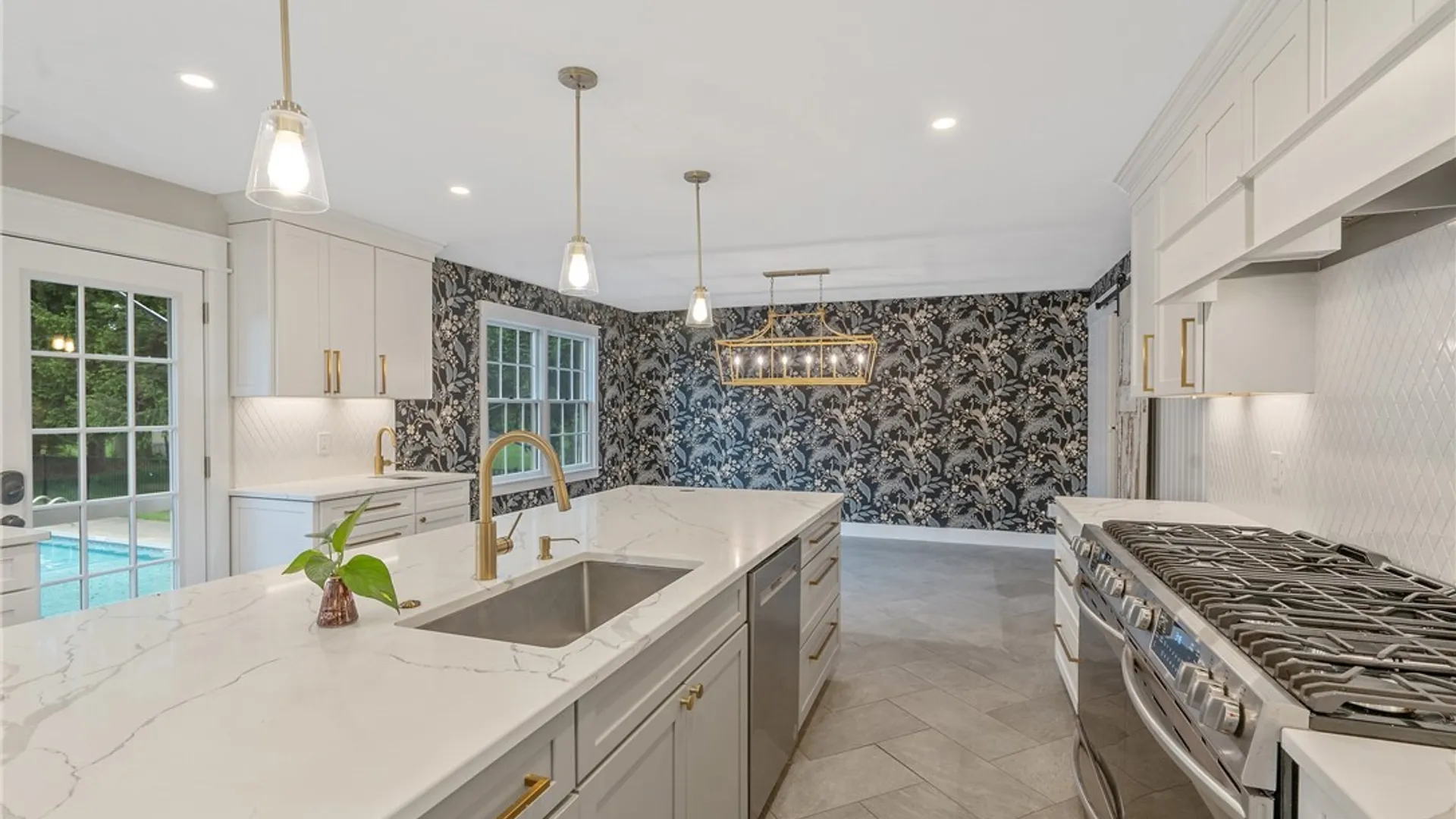 Property at 8255 Drinkwater Lane, Manlius, NY 13104 11