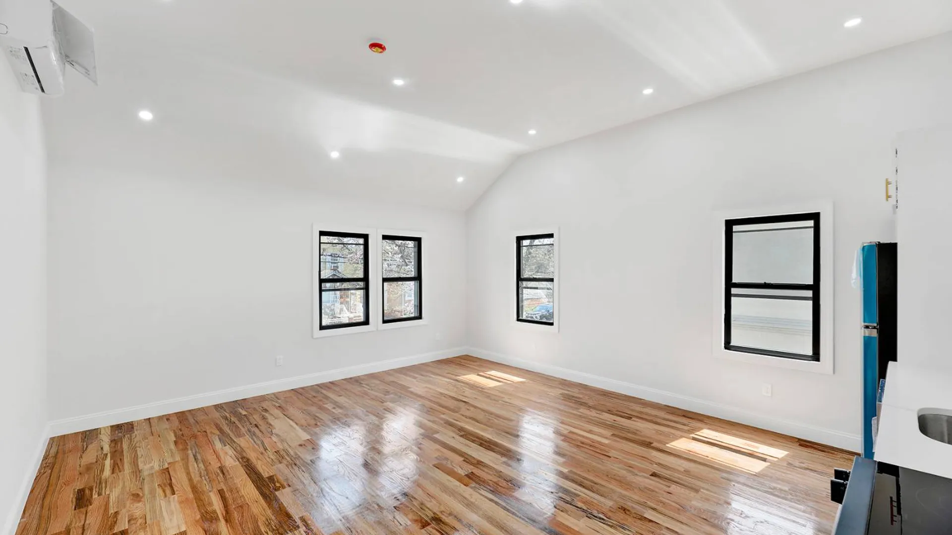 Property at 11406 167 STREET, QUEENS, NY 11434 22